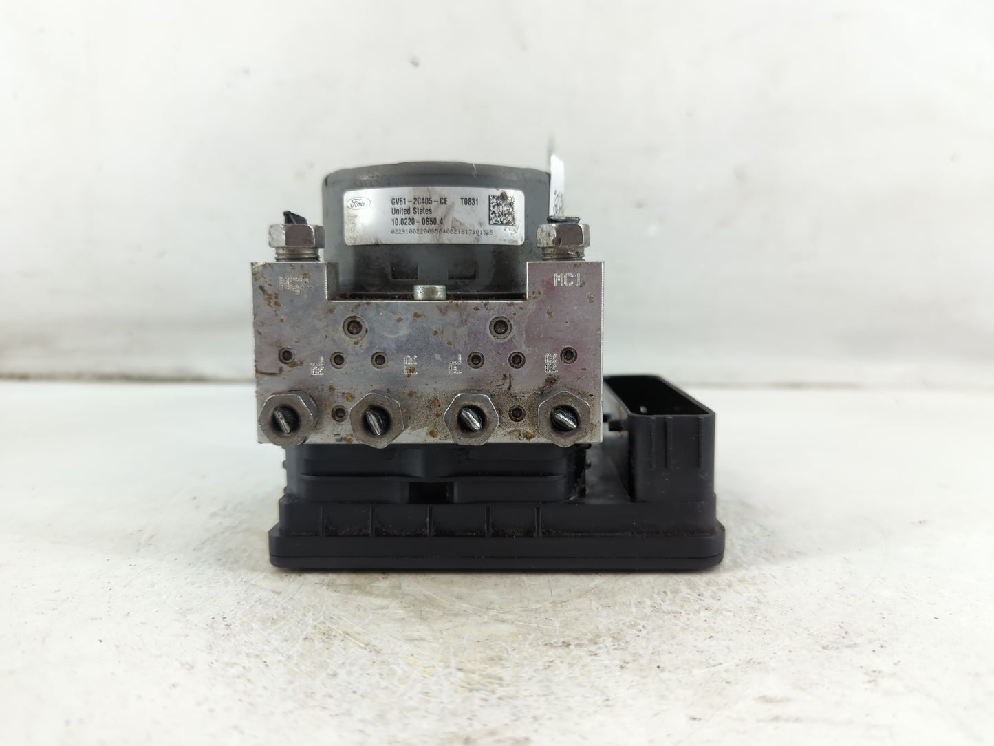 2017-2019 Ford Escape ABS Pump Control Module Replacement P/N:GV61-2C405-CE GV61-2C405-CH Fits Fits 2017 2018 2019 OEM Used Auto Parts - Oemusedautoparts1.com