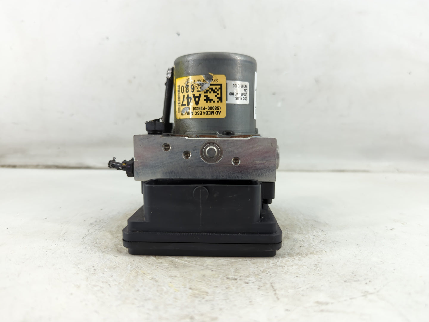 2019-2020 Hyundai Elantra ABS Pump Control Module Replacement P/N:58900-F2620 Fits Fits 2019 2020 OEM Used Auto Parts - Oemusedautoparts1.com