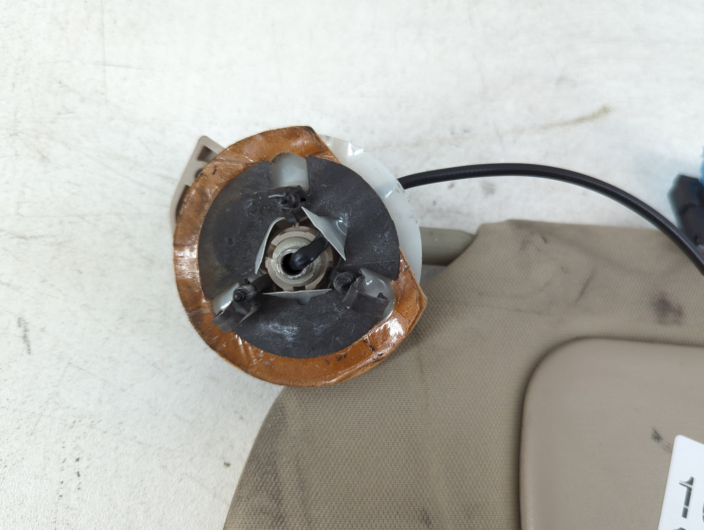 2008-2011 Cadillac Dts Sun Visor Shade Replacement Passenger Right Mirror Fits Fits 2008 2009 2010 2011 OEM Used Auto Parts