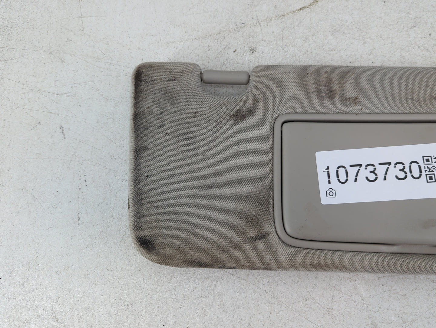 2014-2020 Infiniti Q50 Sun Visor Shade Replacement Passenger Right Mirror Fits Fits 2014 2015 2016 2017 2018 2019 2020 OEM Used Auto Parts - Oemusedautoparts1.com