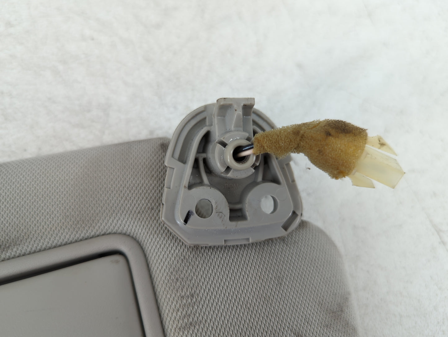 2014-2020 Infiniti Q50 Sun Visor Shade Replacement Passenger Right Mirror Fits Fits 2014 2015 2016 2017 2018 2019 2020 OEM Used Auto Parts - Oemusedautoparts1.com