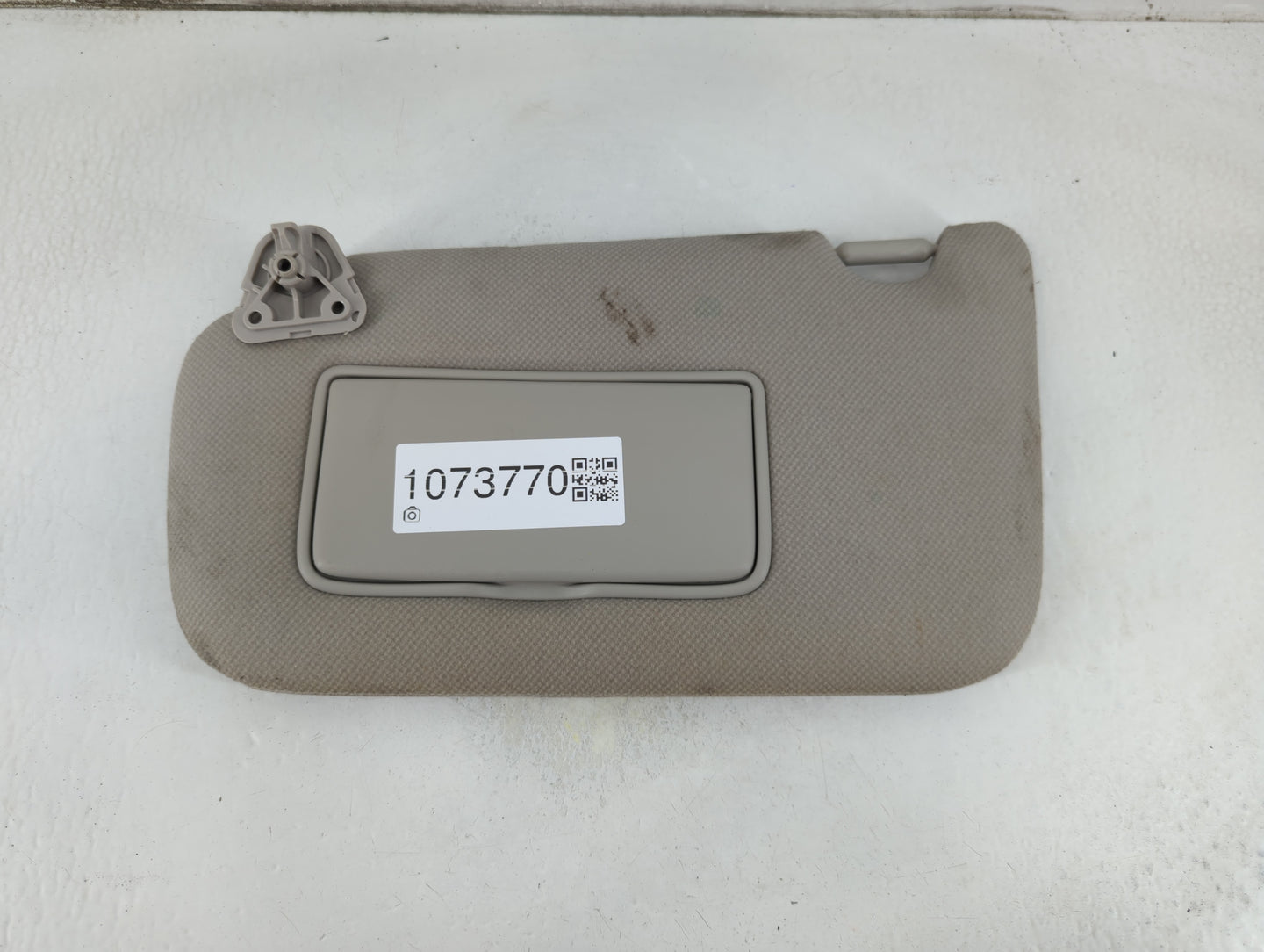2013-2019 Nissan Sentra Sun Visor Shade Replacement Driver Left Mirror Fits Fits 2012 2013 2014 2015 2016 2017 2018 2019 OEM Used Auto Parts - Oemusedautoparts1.com