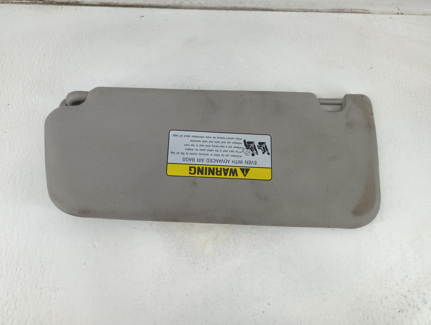 2019-2021 Hyundai Santa Fe Sun Visor Shade Replacement Passenger Right Mirror Fits Fits 2019 2020 2021 OEM Used Auto Parts - Oemusedautoparts1.com