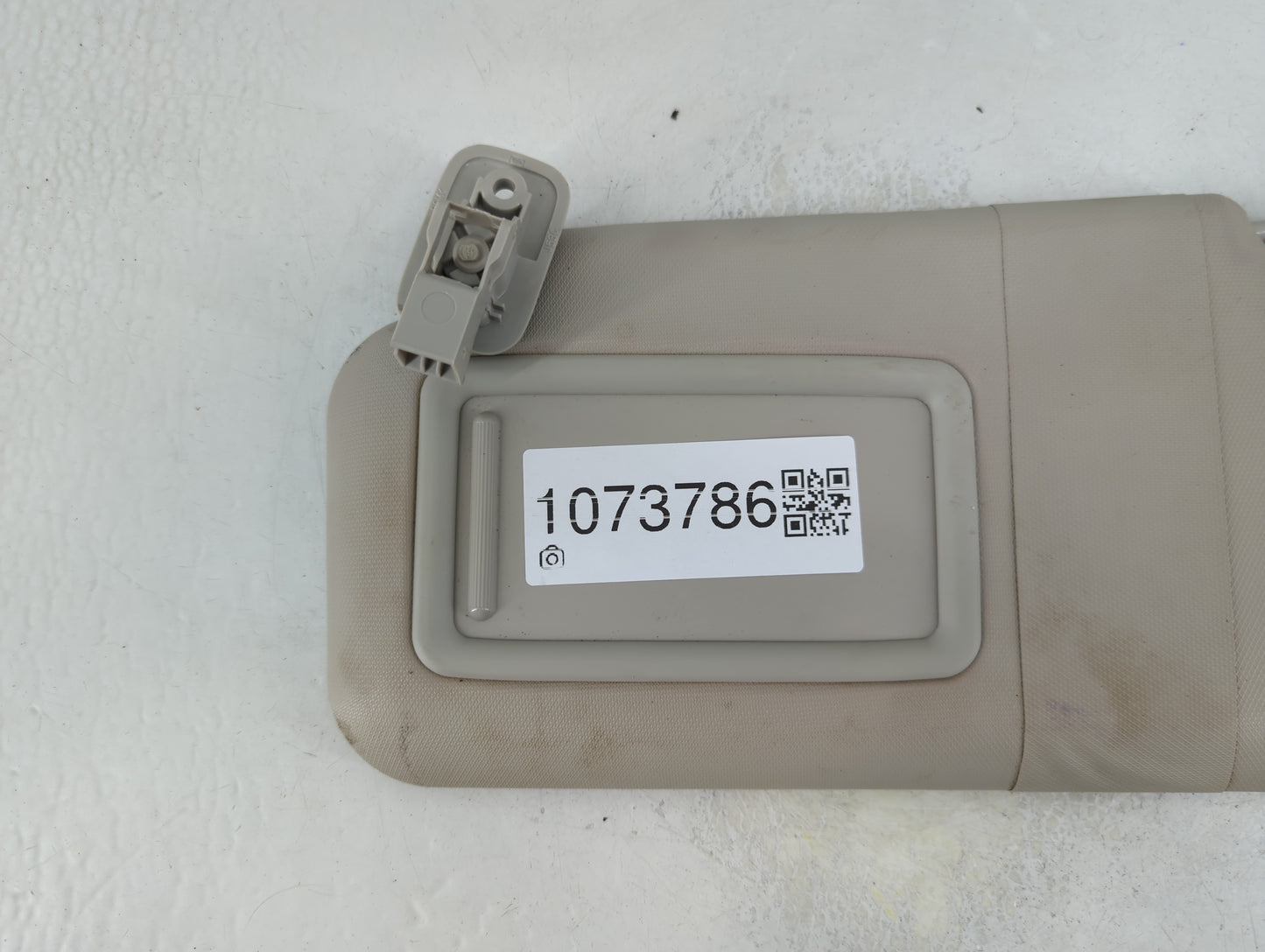 2017-2018 Toyota Yaris Ia Sun Visor Shade Replacement Passenger Right Mirror Fits Fits 2016 2017 2018 OEM Used Auto Parts