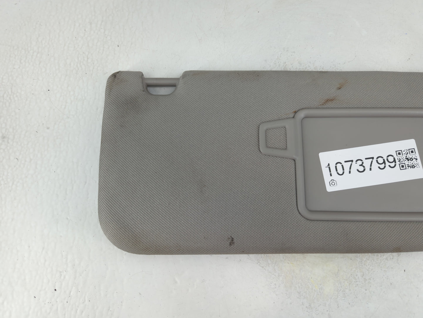 2019-2021 Hyundai Santa Fe Sun Visor Shade Replacement Passenger Right Mirror Fits Fits 2019 2020 2021 OEM Used Auto Parts - Oemusedautoparts1.com