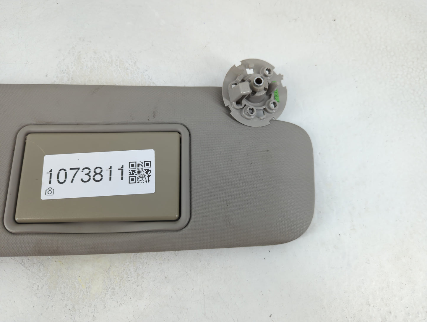 2011-2016 Chevrolet Cruze Sun Visor Shade Replacement Passenger Right Mirror Fits Fits 2011 2012 2013 2014 2015 2016 OEM Used Auto Parts