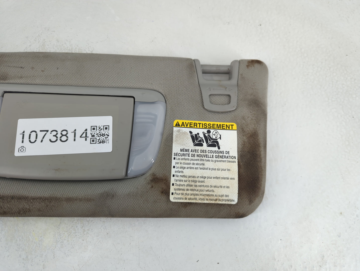 2016-2022 Toyota Tacoma Sun Visor Shade Replacement Driver Left Mirror Fits Fits 2016 2017 2018 2019 2020 2021 2022 OEM Used Auto Parts