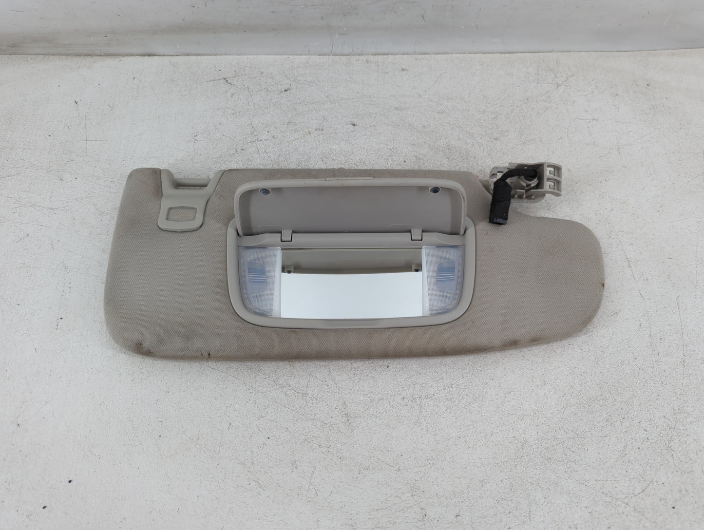 2015-2016 Ford Fusion Sun Visor Shade Replacement Driver Left Mirror Fits Fits 2015 2016 OEM Used Auto Parts - Oemusedautoparts1.com