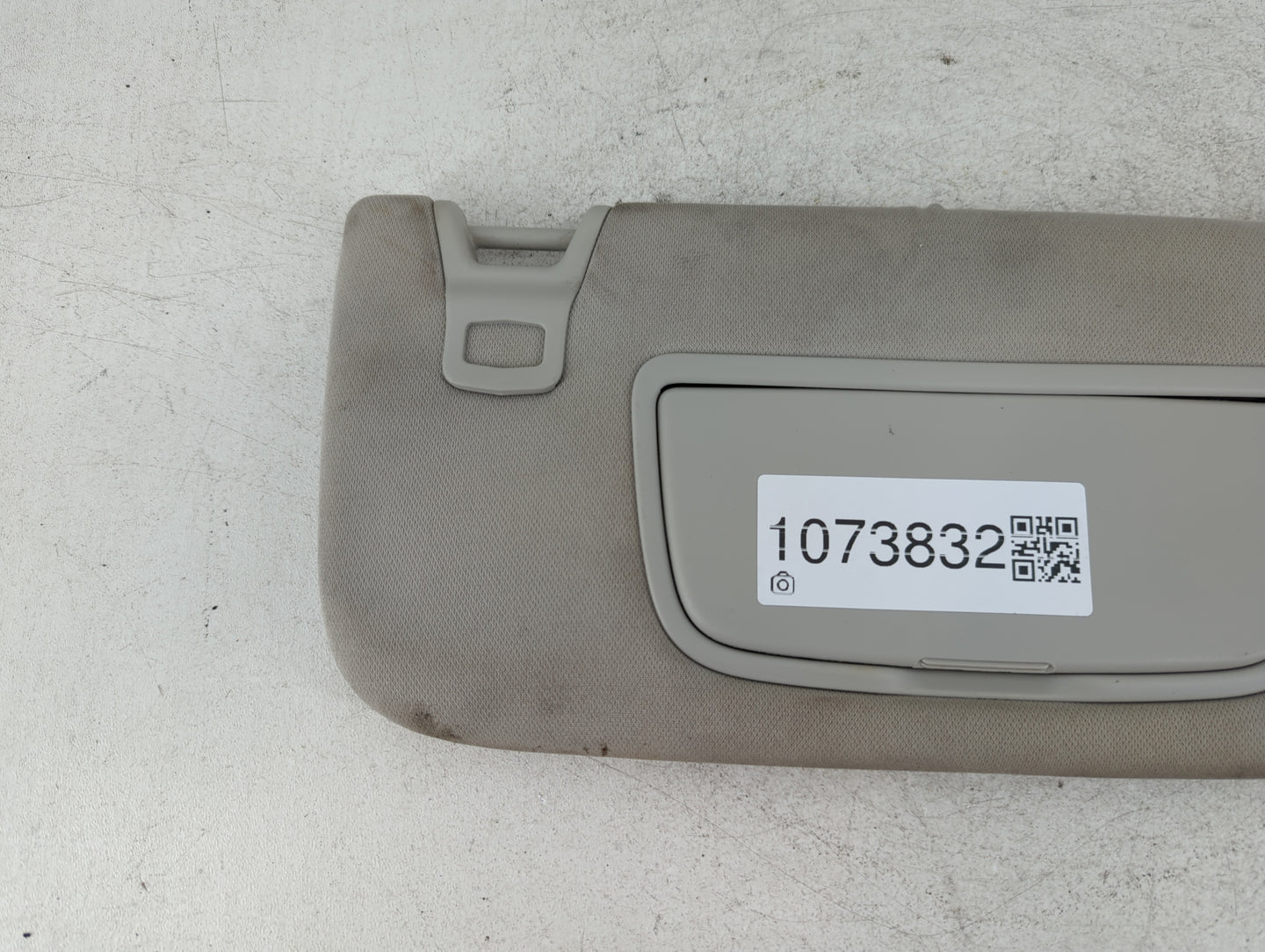 2015-2016 Ford Fusion Sun Visor Shade Replacement Driver Left Mirror Fits Fits 2015 2016 OEM Used Auto Parts - Oemusedautoparts1.com