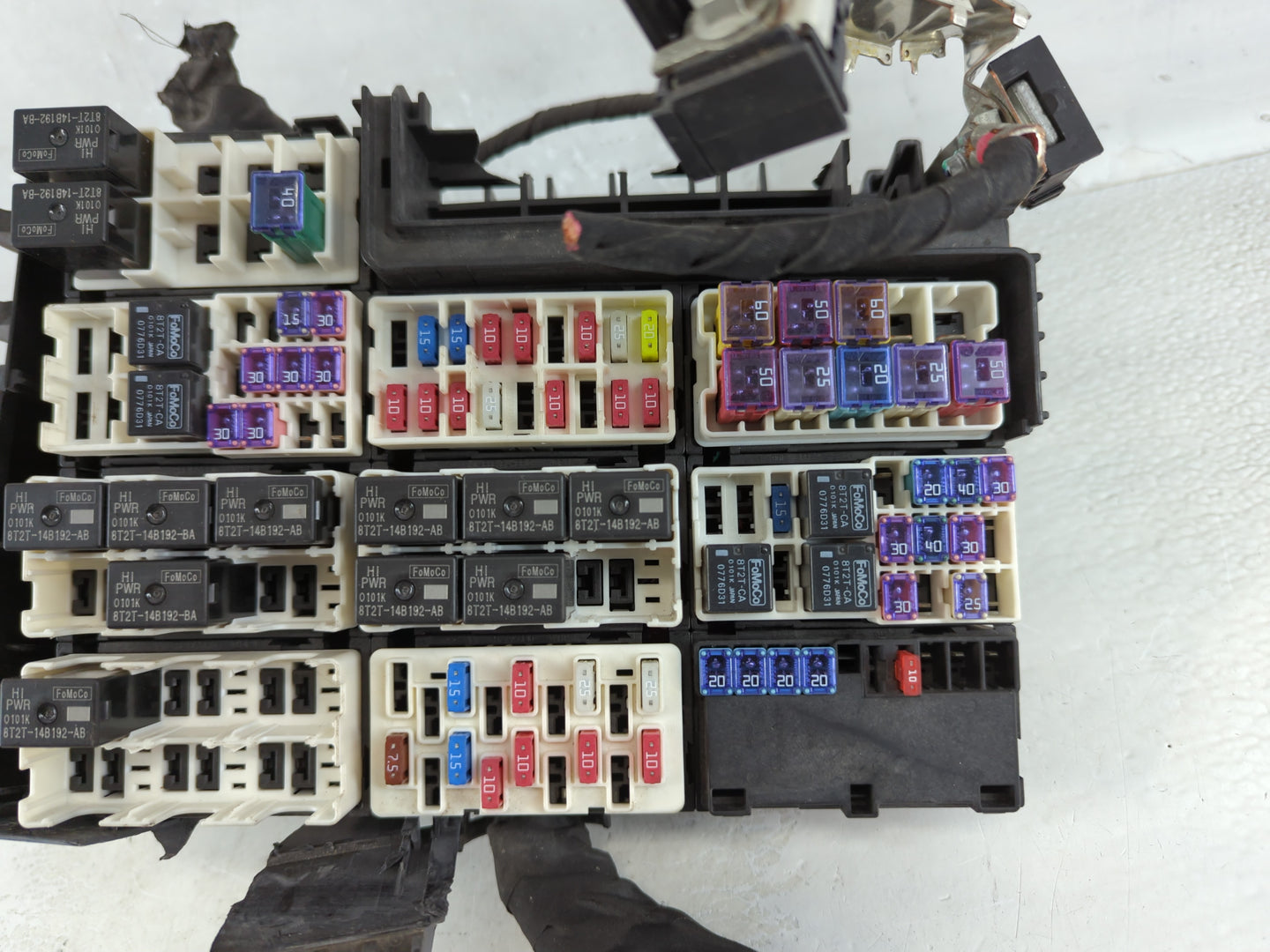 2017 Ford F-150 Fusebox Fuse Box Panel Relay Module P/N:HL3T-12A581D JE HL3T-12A581DEG Fits OEM Used Auto Parts - Oemusedautoparts1.com
