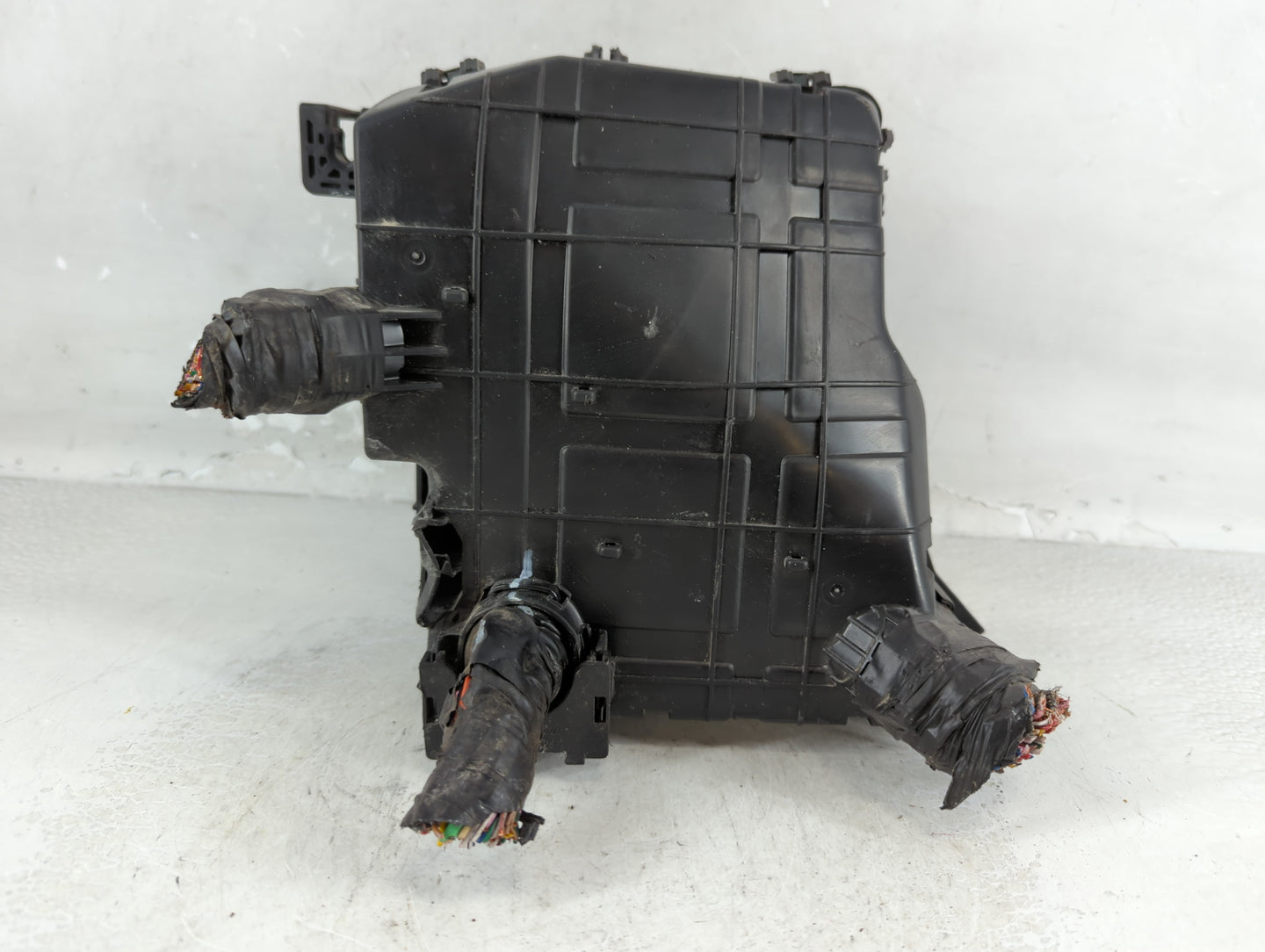 2022 Hyundai Tucson Fusebox Fuse Box Panel Relay Module P/N:91400 P0190 Fits OEM Used Auto Parts - Oemusedautoparts1.com