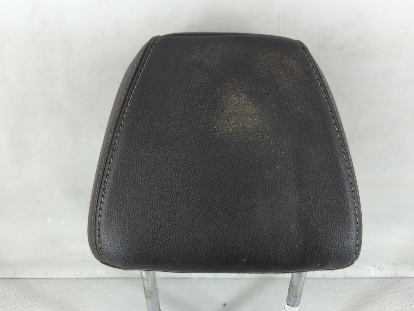 2013-2014 Ford Focus Headrest Head Rest Front Driver Passenger Seat Fits Fits 2013 2014 OEM Used Auto Parts - Oemusedautoparts1.com