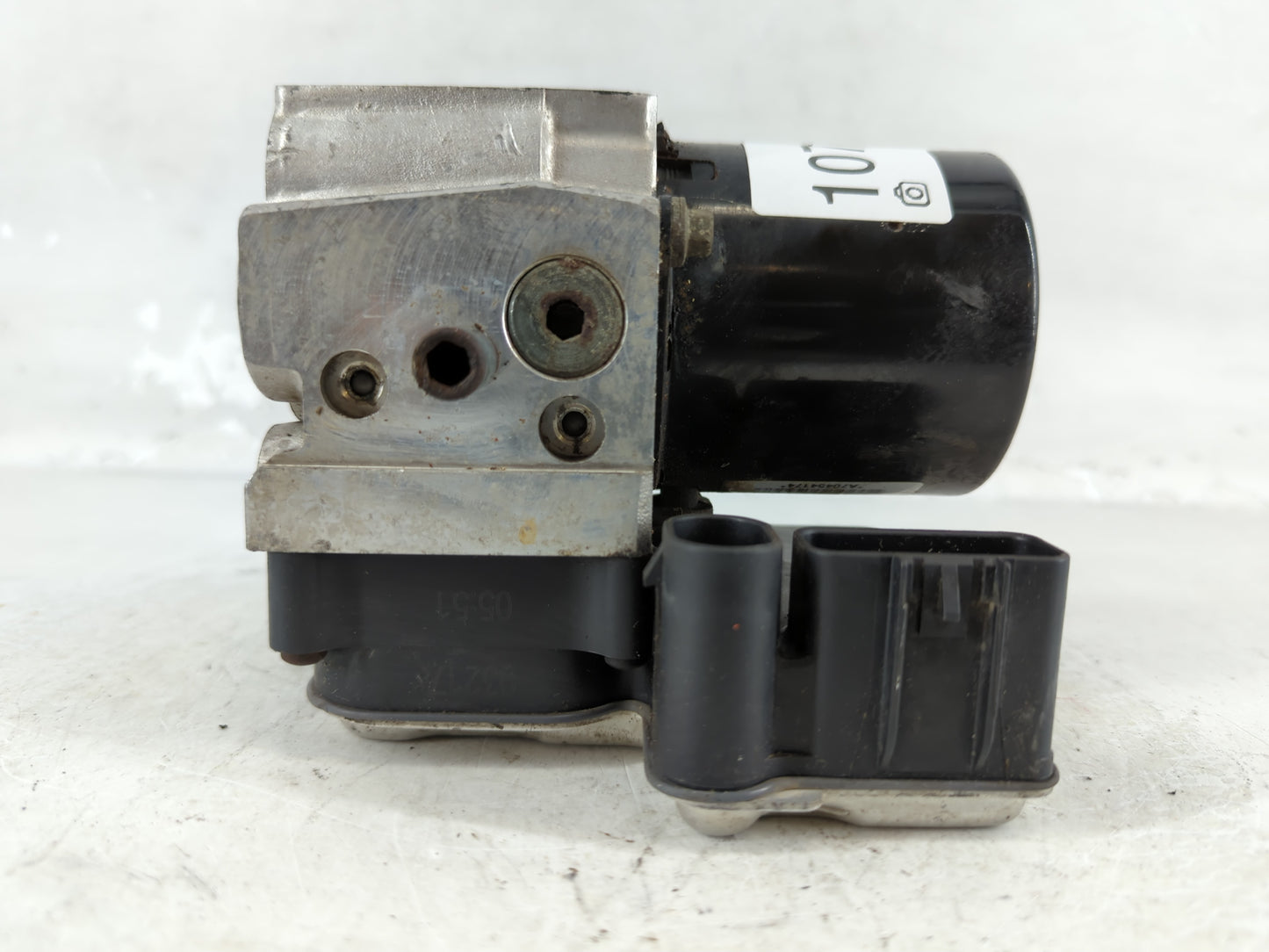 2004 Chevrolet Trail Blazer (113 w.b.) Trlblz ABS Pump Control Module Replacement P/N:13567137 Fits OEM Used Auto Parts