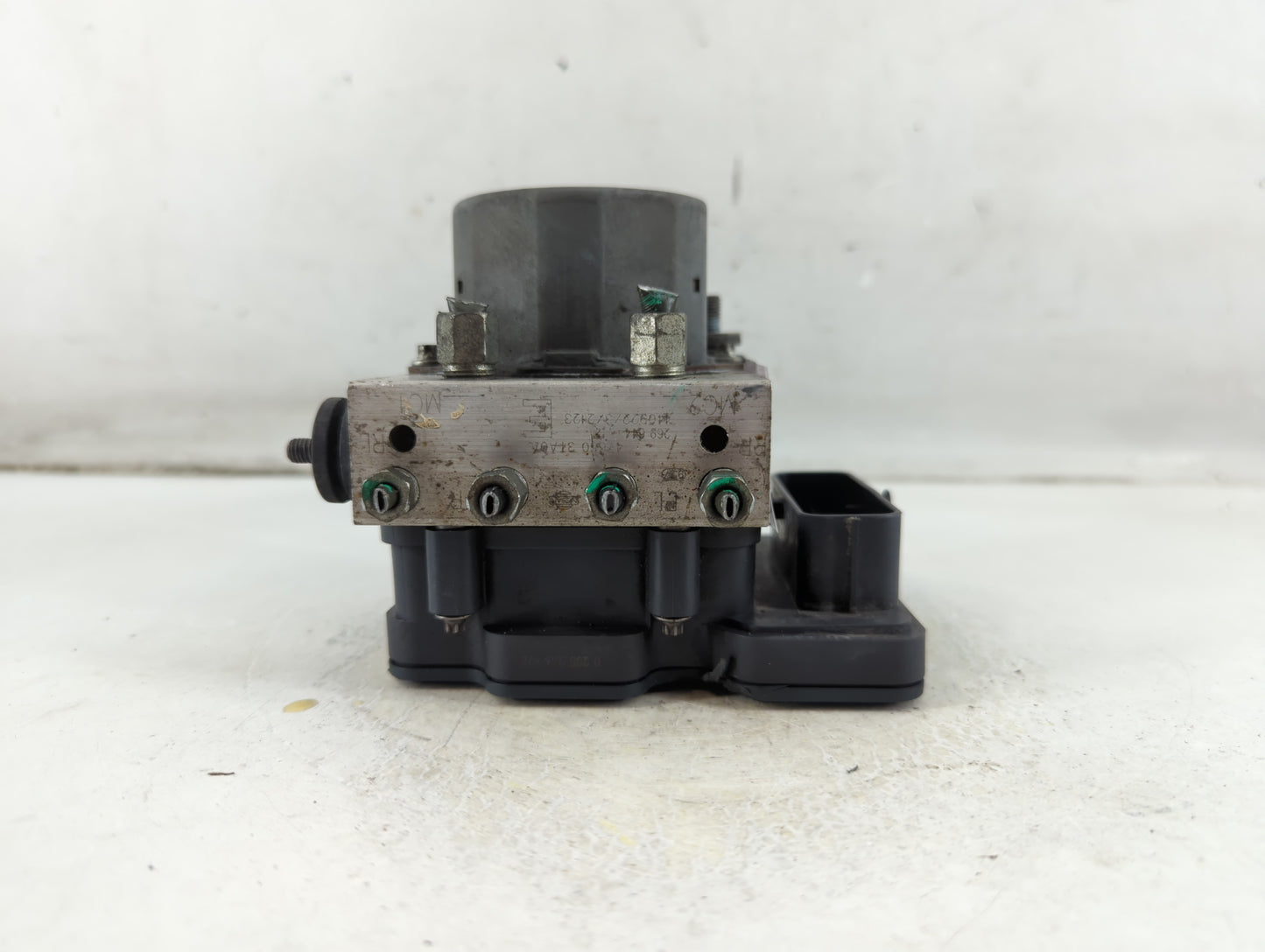 2015 Nissan Altima ABS Pump Control Module Replacement P/N:47660 3TA0A Fits OEM Used Auto Parts - Oemusedautoparts1.com