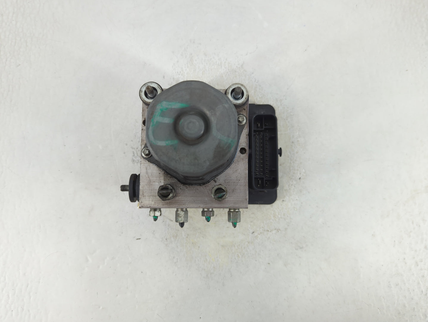 2015 Nissan Altima ABS Pump Control Module Replacement P/N:47660 3TA0A Fits OEM Used Auto Parts - Oemusedautoparts1.com