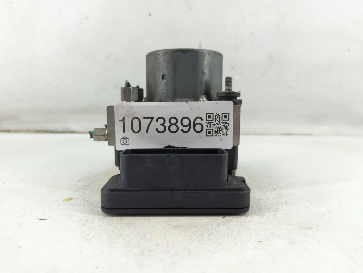 2015 Nissan Altima ABS Pump Control Module Replacement P/N:47660 3TA0A Fits OEM Used Auto Parts - Oemusedautoparts1.com