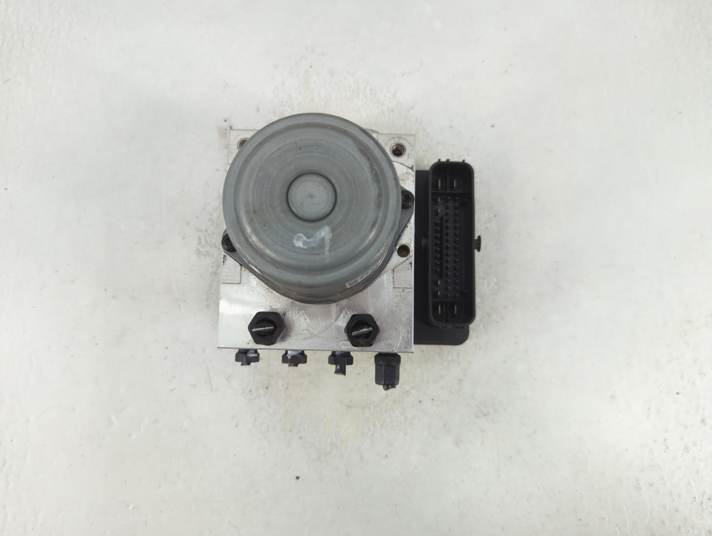2020-2023 Hyundai Sonata ABS Pump Control Module Replacement P/N:58900-L0100 Fits Fits 2020 2021 2022 2023 OEM Used Auto Parts - Oemusedautoparts1.com