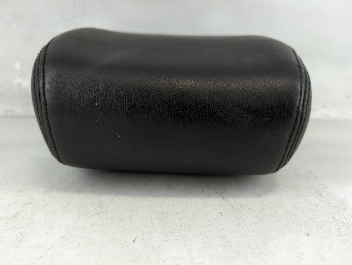 2012 Gmc Acadia Headrest Head Rest Rear Seat Fits OEM Used Auto Parts - Oemusedautoparts1.com