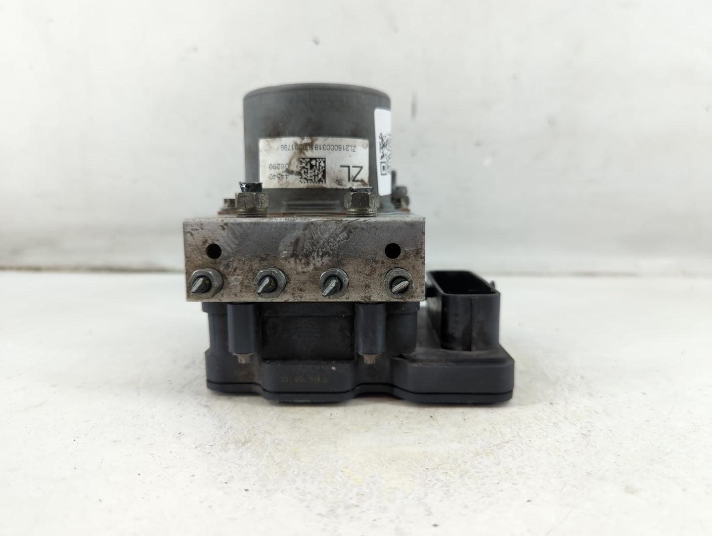 2018-2020 Toyota Camry ABS Pump Control Module Replacement P/N:44540 06290 Fits Fits 2018 2019 2020 OEM Used Auto Parts - Oemusedautoparts1.com