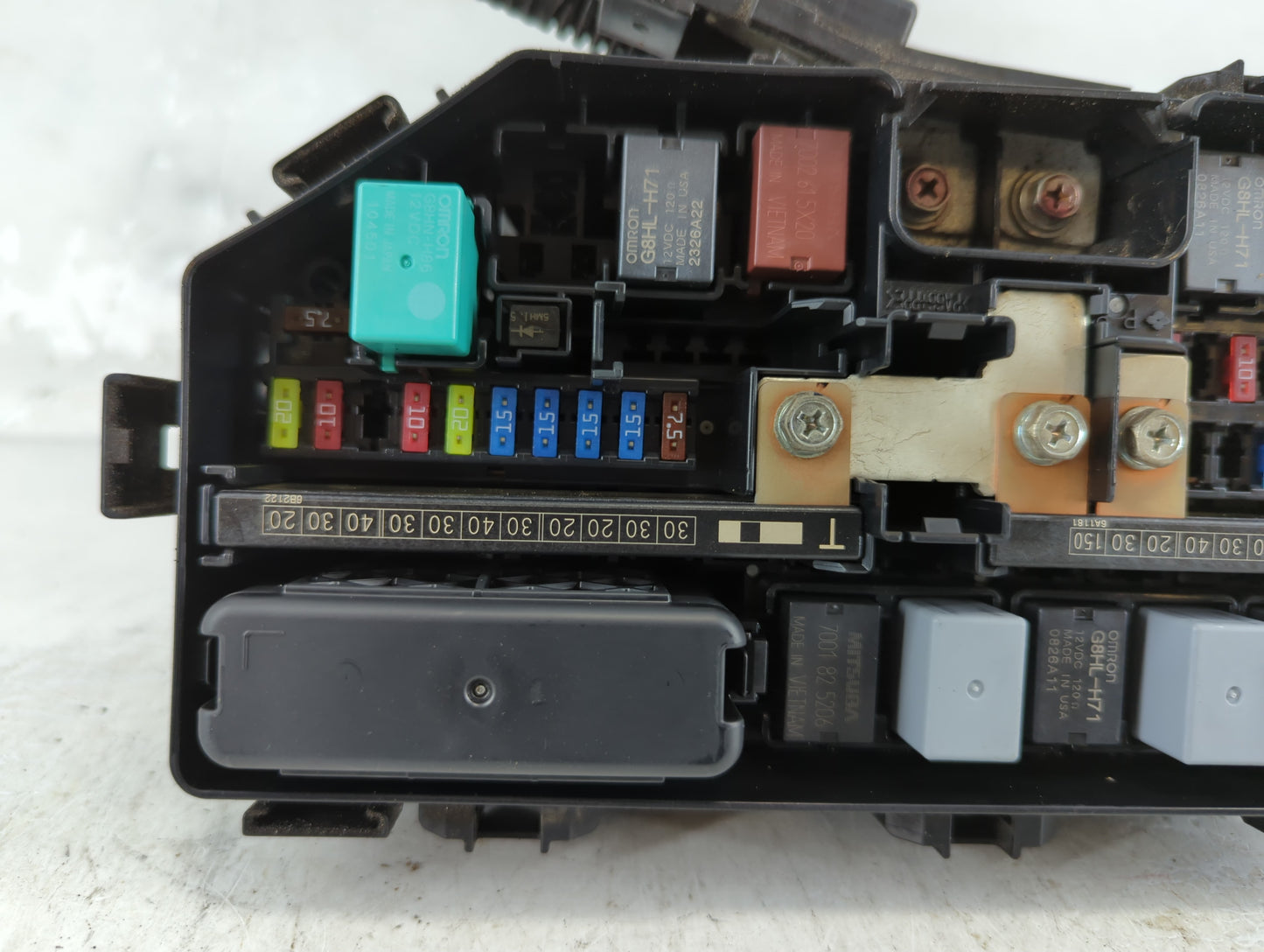 2016-2018 Honda Pilot Fusebox Fuse Box Panel Relay Module P/N:TG7 A010 AO Fits Fits 2016 2017 2018 OEM Used Auto Parts