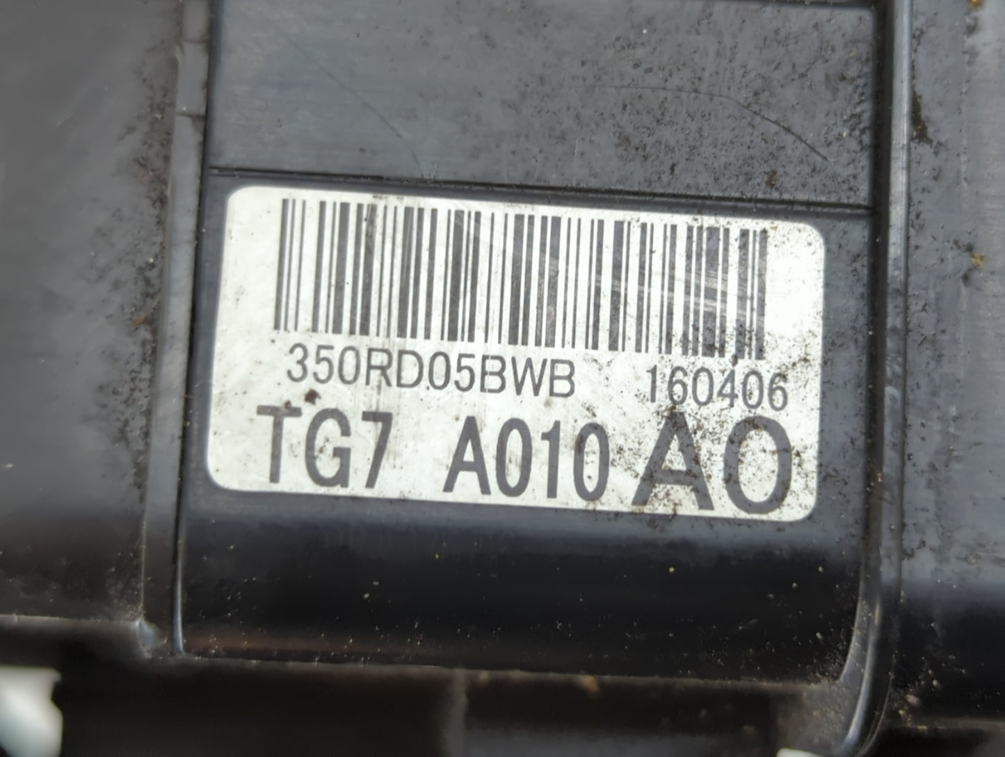 2016-2018 Honda Pilot Fusebox Fuse Box Panel Relay Module P/N:TG7 A010 AO Fits Fits 2016 2017 2018 OEM Used Auto Parts