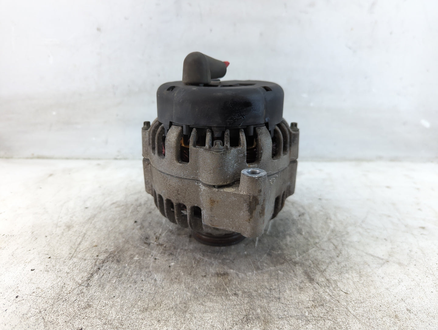 2002 Chevrolet S10 Blazer Alternator Replacement Generator Charging Assembly Engine OEM Fits Fits 2001 2003 2004 2005 OEM Used Auto Parts - Oemusedautoparts1.com