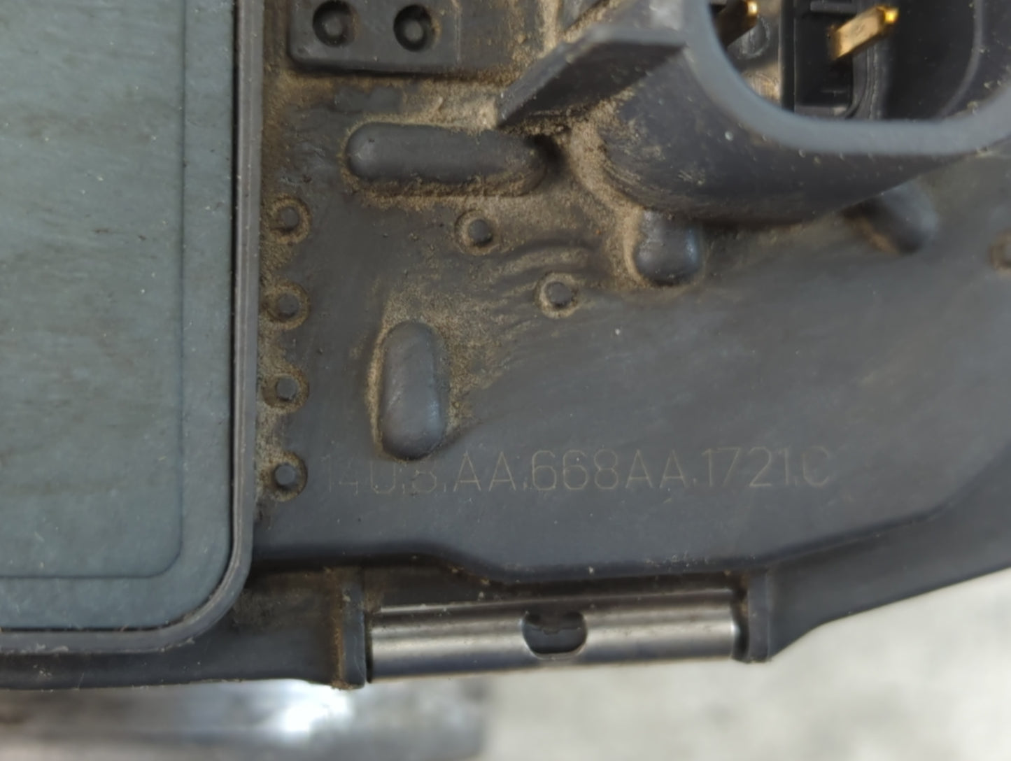 2008-2012 Chevrolet Malibu Throttle Body P/N:668AA 1721C Fits Fits 2007 2008 2009 2010 2011 2012 OEM Used Auto Parts