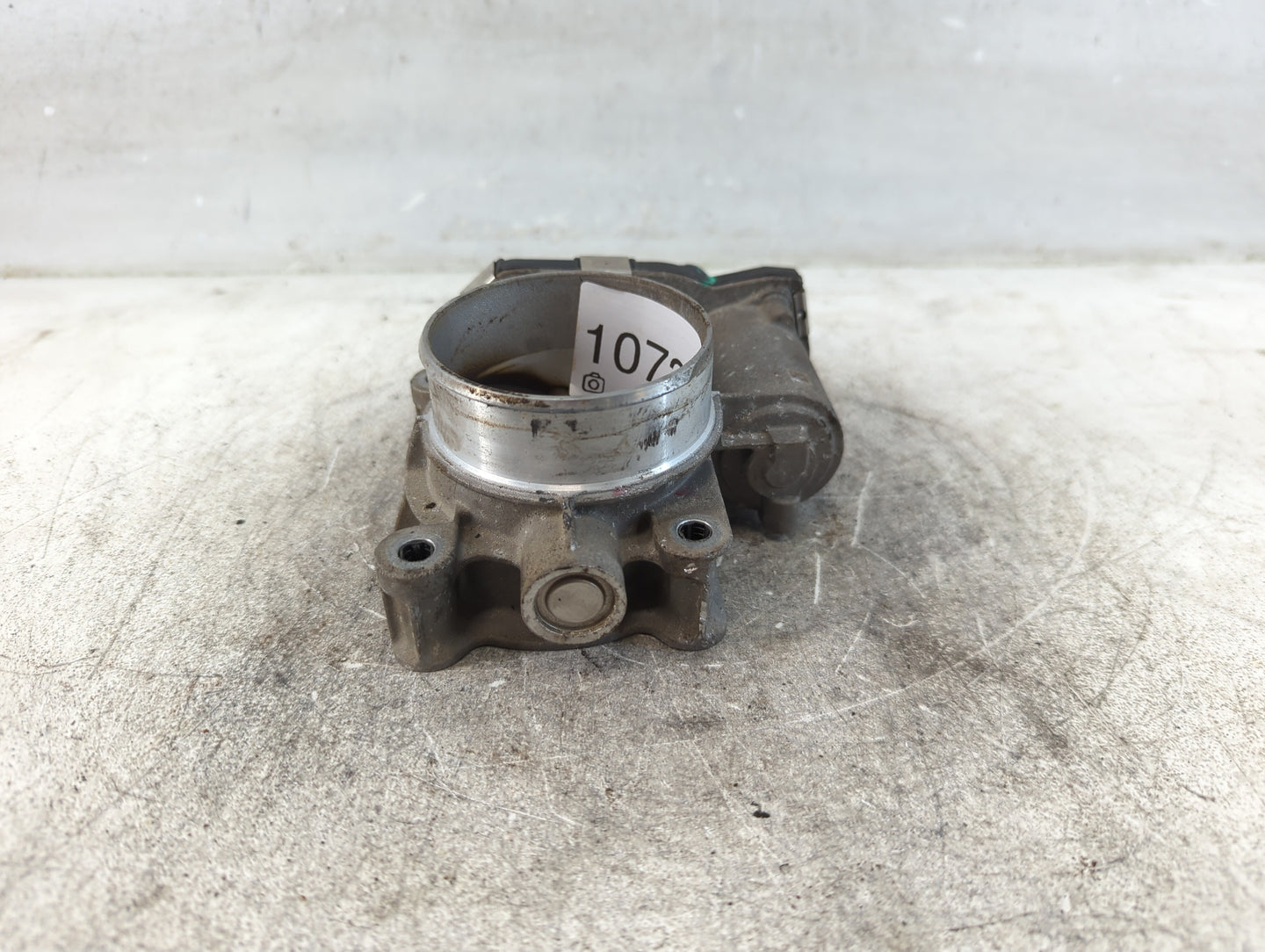 2016-2017 Chevrolet Equinox Throttle Body P/N:12669146AA Fits Fits 2016 2017 OEM Used Auto Parts - Oemusedautoparts1.com