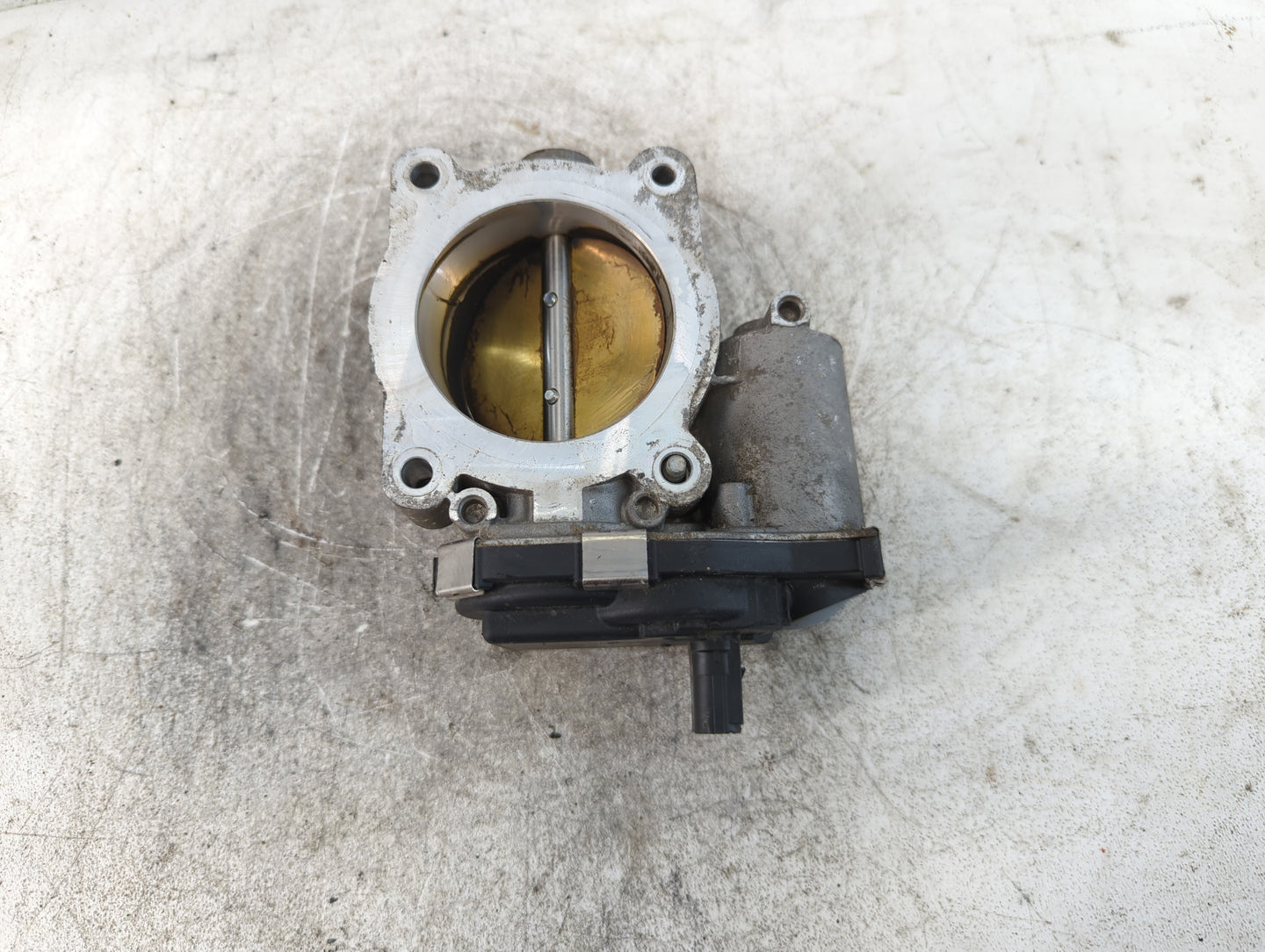 2016-2017 Chevrolet Equinox Throttle Body P/N:12669146AA Fits Fits 2016 2017 OEM Used Auto Parts - Oemusedautoparts1.com