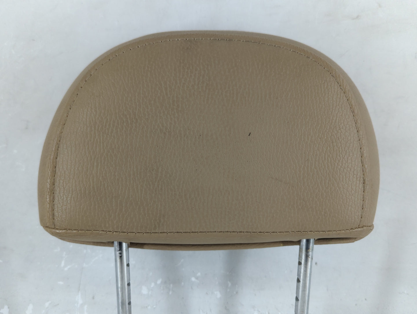 2008-2010 Saturn Vue Headrest Head Rest Rear Seat Fits Fits 2008 2009 2010 OEM Used Auto Parts - Oemusedautoparts1.com