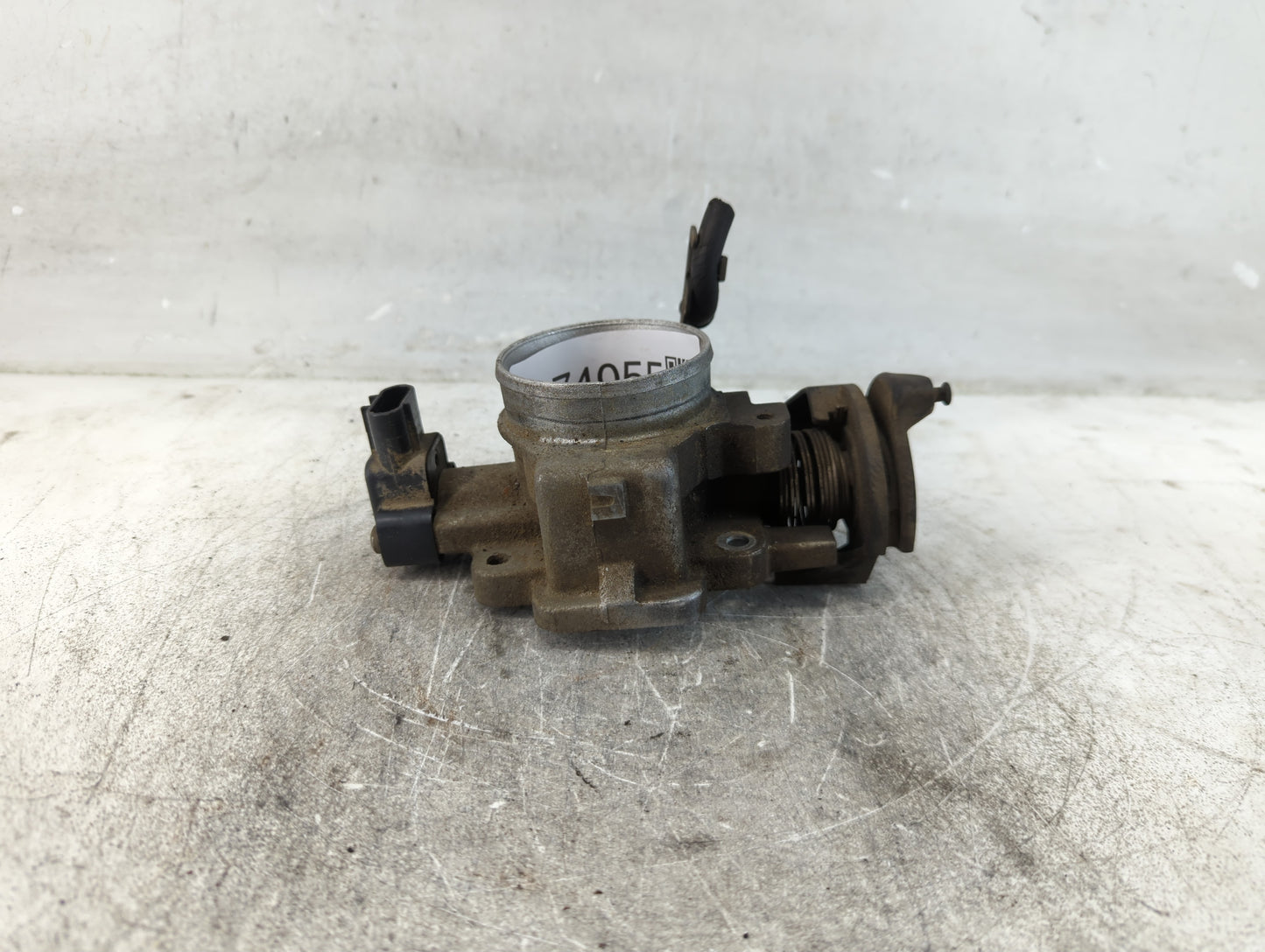 2002-2004 Ford Escape Throttle Body Fits Fits 2002 2003 2004 OEM Used Auto Parts - Oemusedautoparts1.com