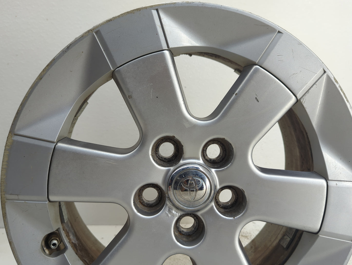 2004-2009 Toyota Prius Oem Wheel Rim
