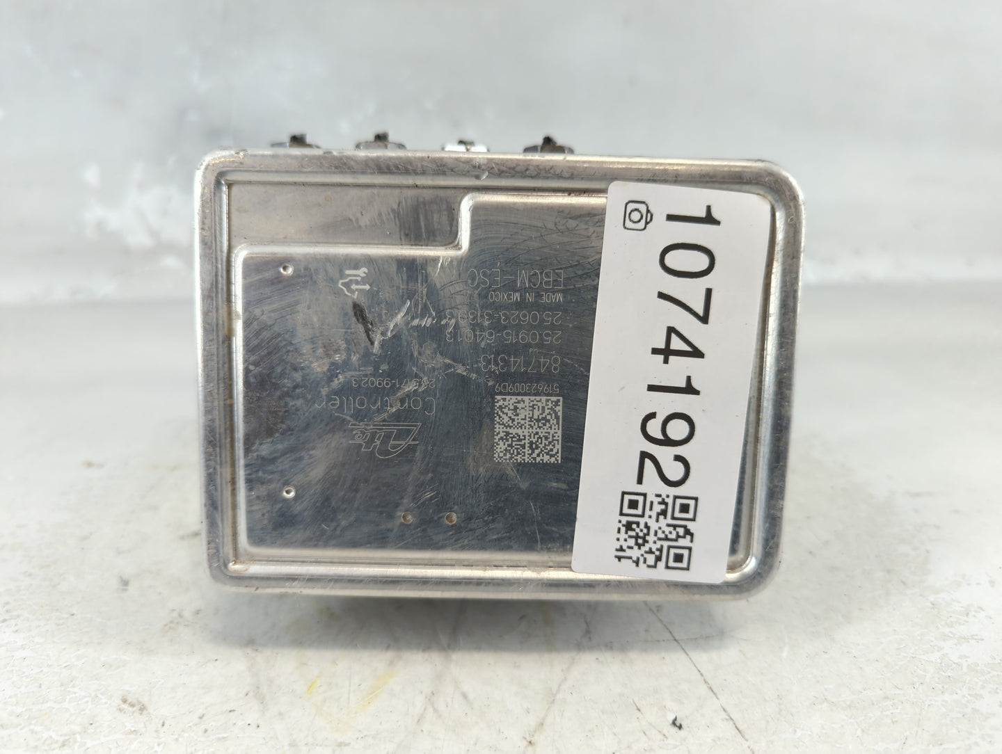 2020 Chevrolet Equinox ABS Pump Control Module Replacement P/N:84825144 84715330, 846556976 Fits Fits 2021 OEM Used Auto Parts - Oemusedautoparts1.com