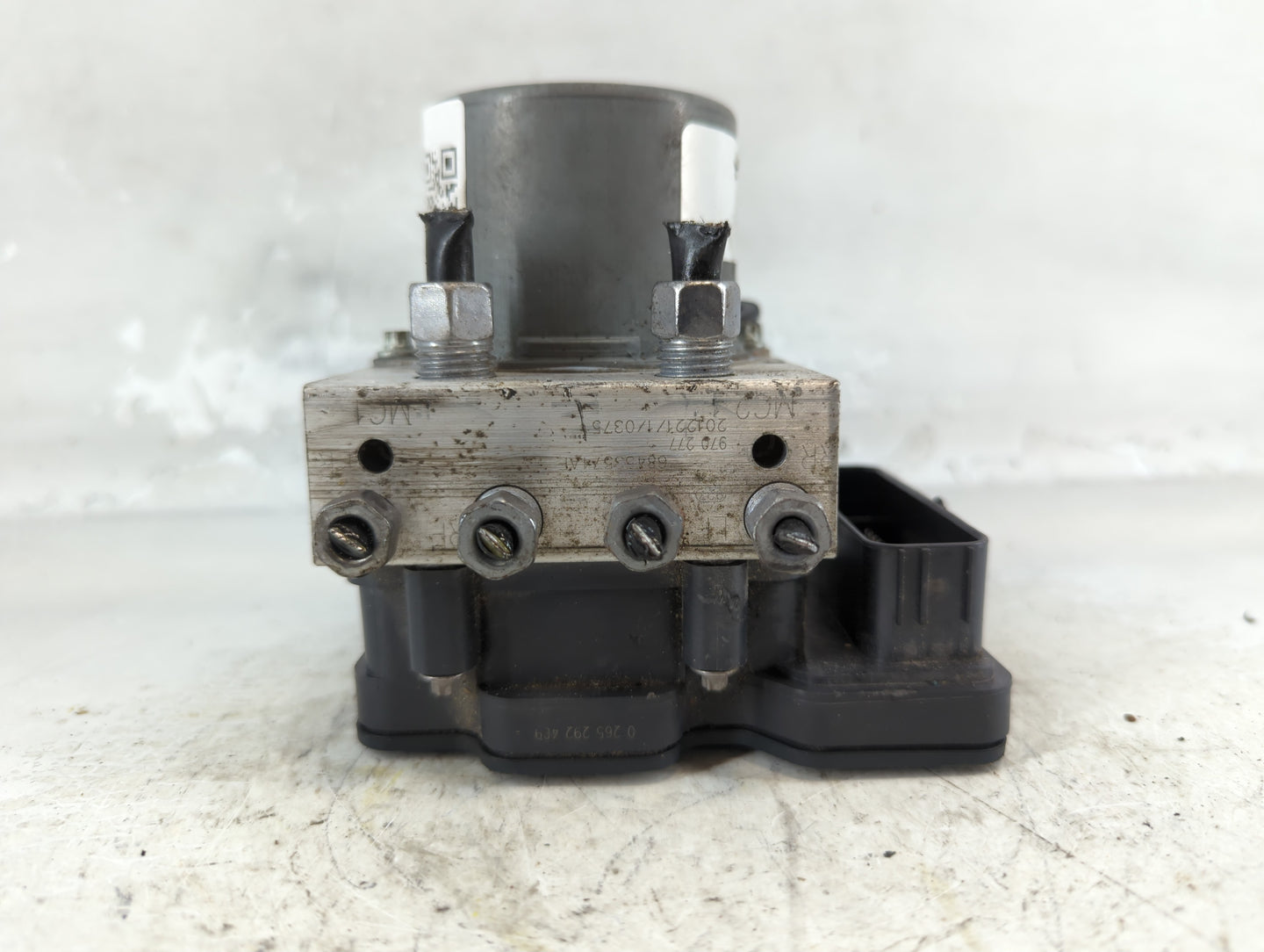 2022 Chrysler Voyager ABS Pump Control Module Replacement P/N:P68453574AF Fits Fits 2020 2021 OEM Used Auto Parts - Oemusedautoparts1.com