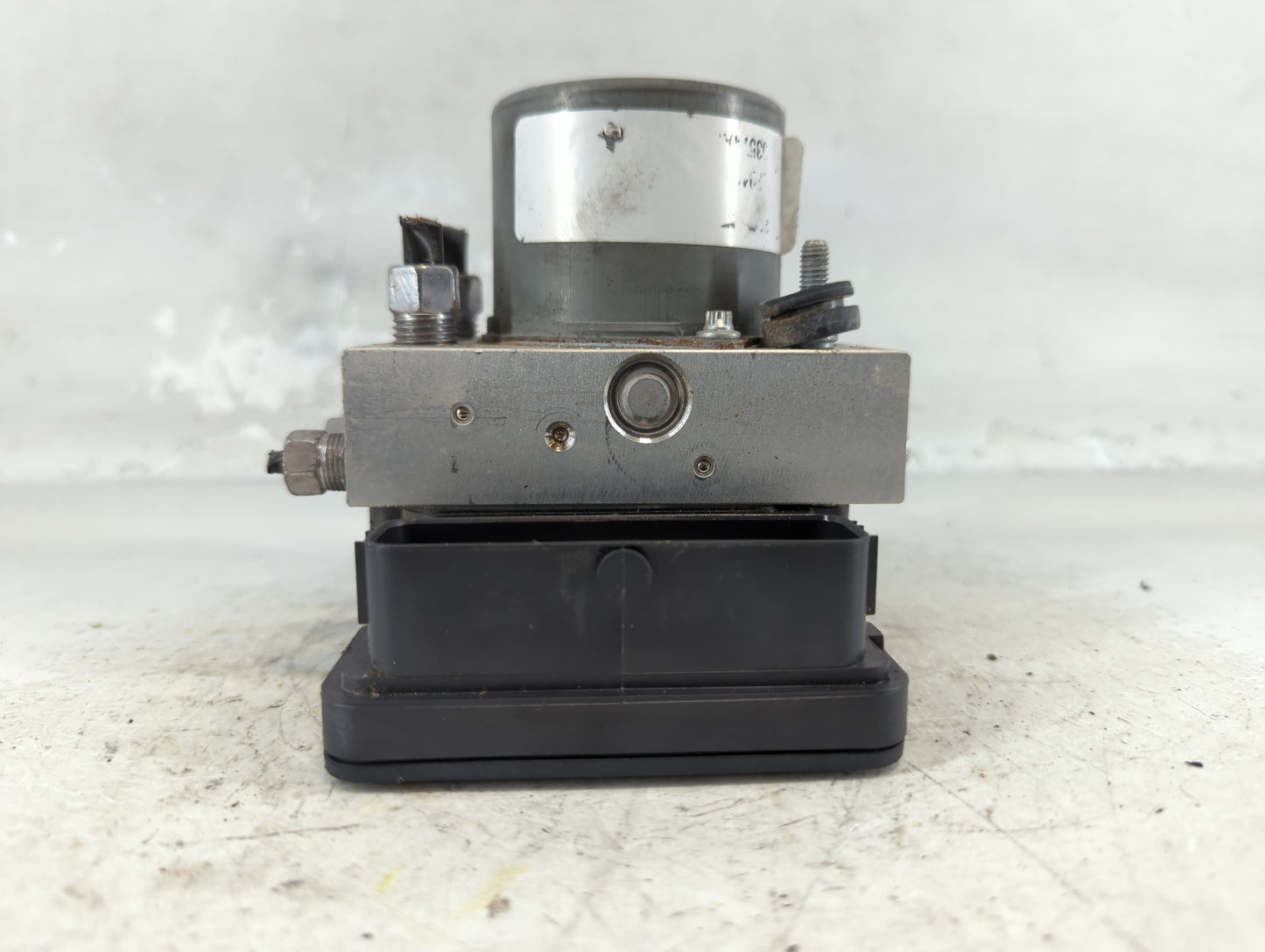 2022 Chrysler Voyager ABS Pump Control Module Replacement P/N:P68453574AF Fits Fits 2020 2021 OEM Used Auto Parts - Oemusedautoparts1.com