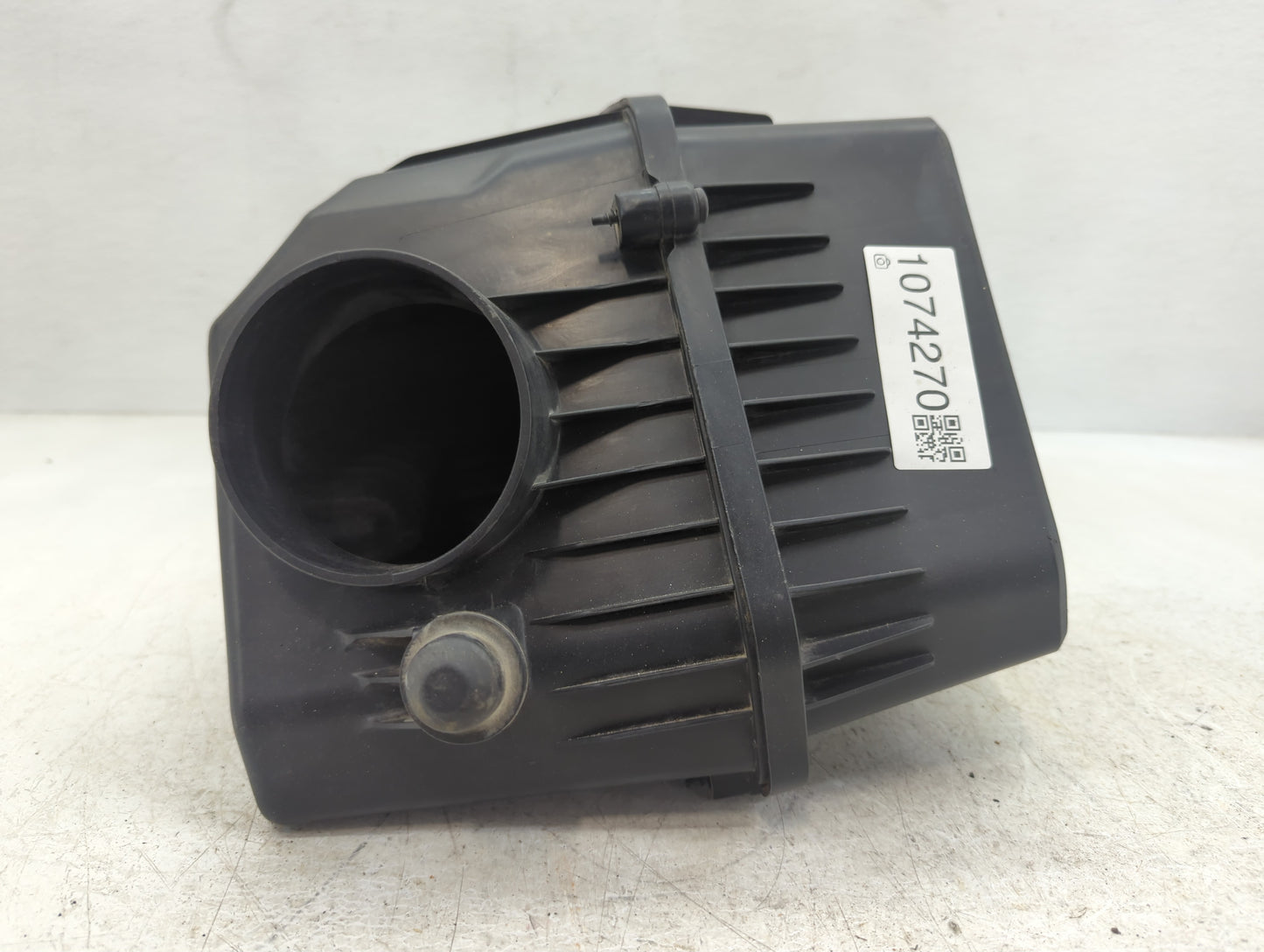 2010-2011 Chevrolet Equinox Air Cleaner Intake-duct Hose Tube - Oemusedautoparts1.com