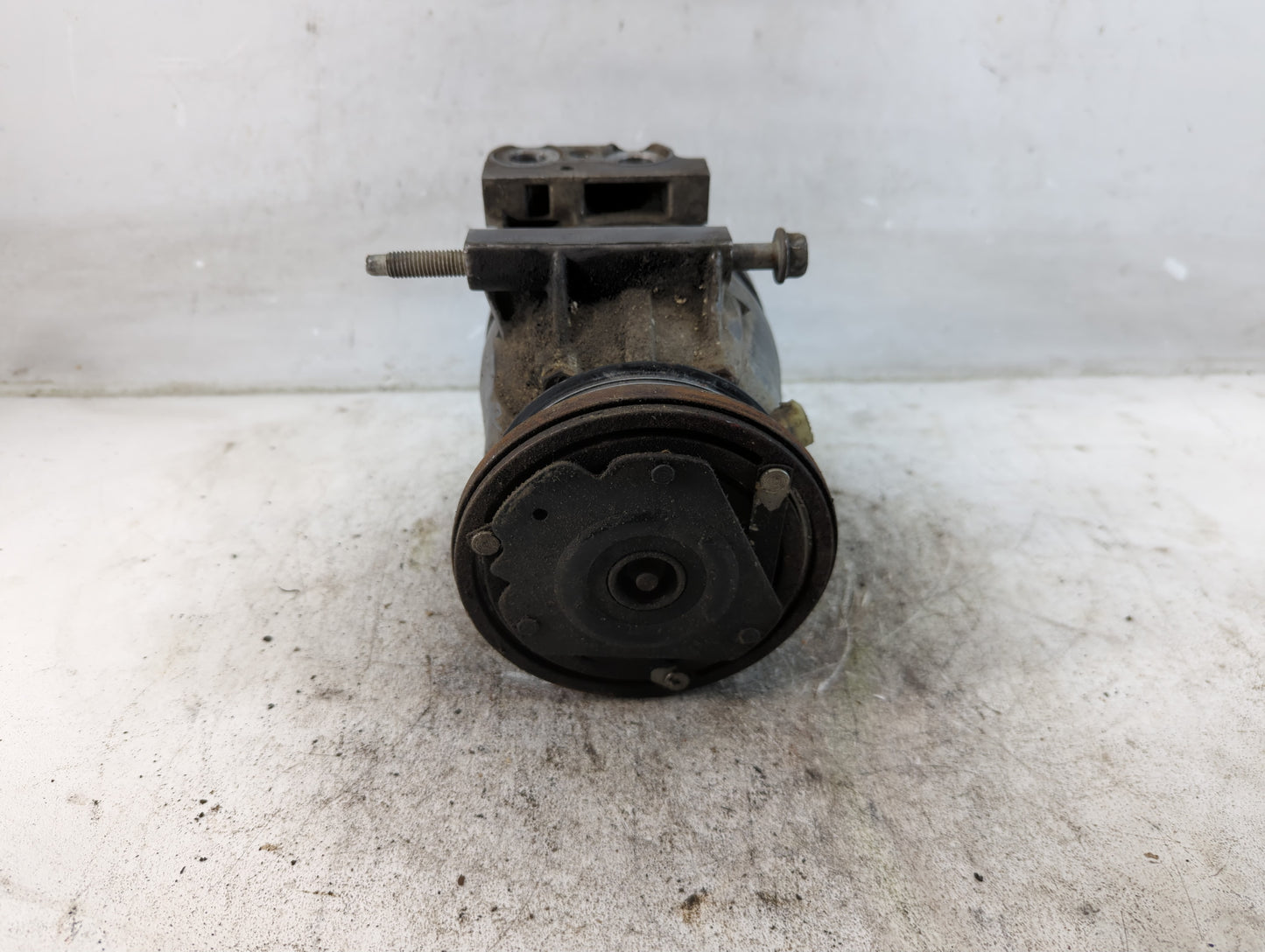 1999-2003 Chevrolet Malibu Air Conditioning A/c Ac Compressor Oem