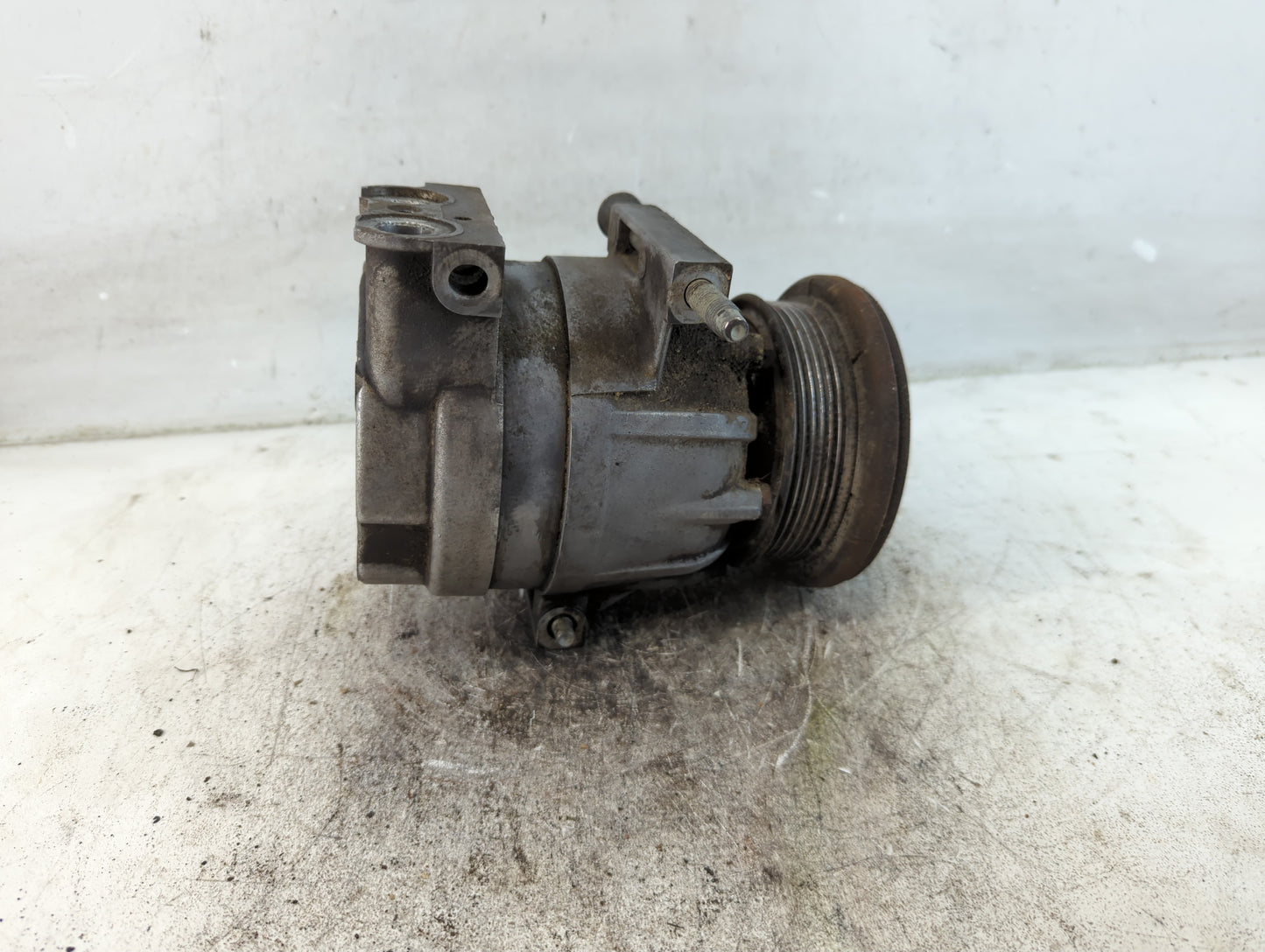 1999-2003 Chevrolet Malibu Air Conditioning A/c Ac Compressor Oem