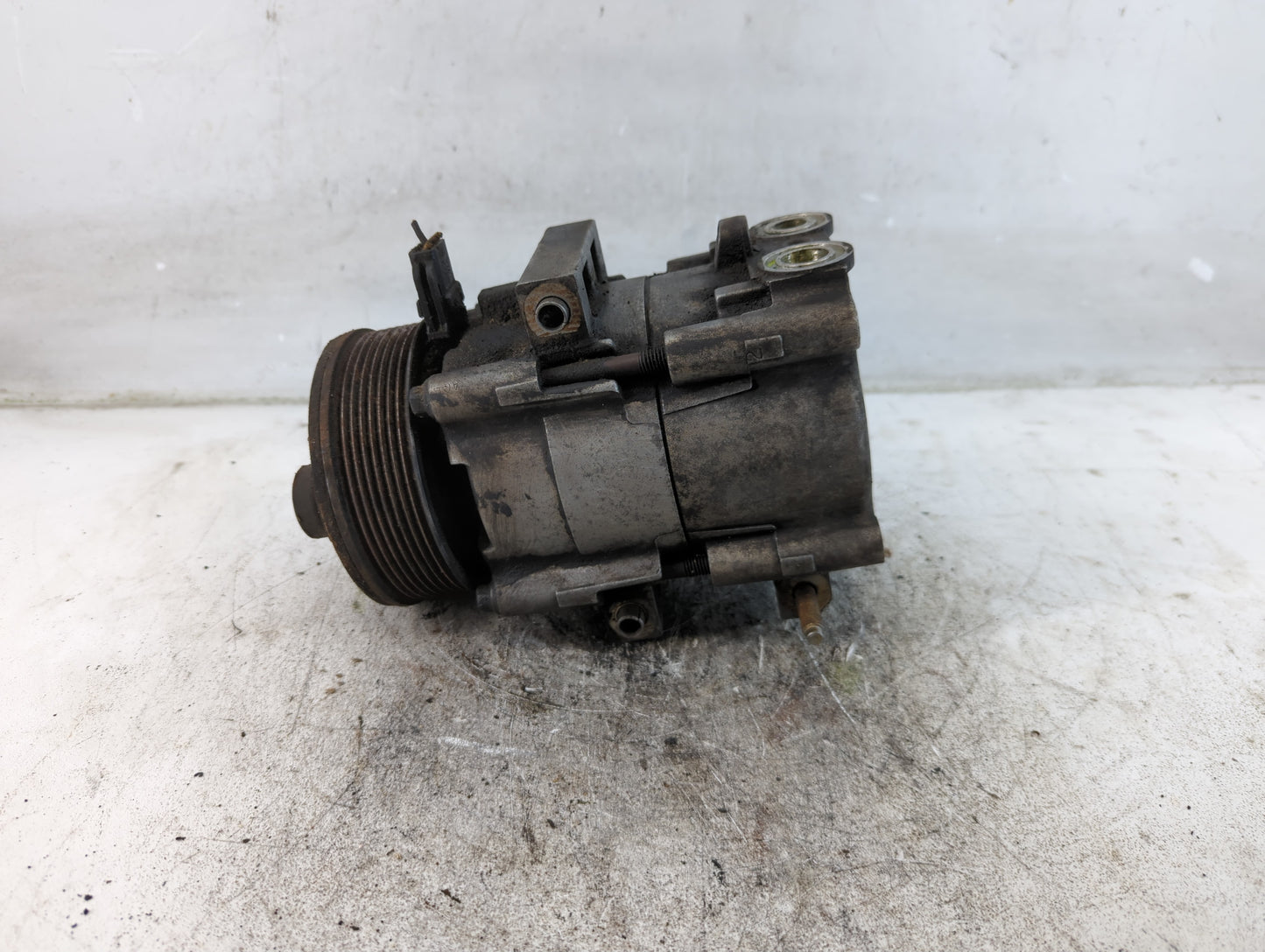 1997-2002 Ford Expedition Air Conditioning A/c Ac Compressor Oem