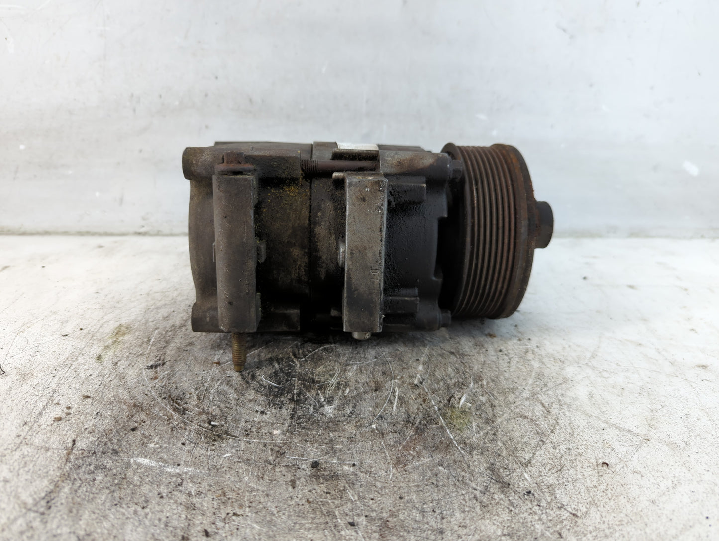 1997-2002 Ford Expedition Air Conditioning A/c Ac Compressor Oem