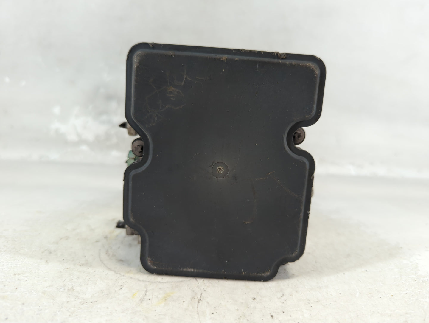 2019-2021 Chevrolet Malibu ABS Pump Control Module Replacement P/N:84502888 Fits Fits 2019 2020 2021 OEM Used Auto Parts - Oemusedautoparts1.com