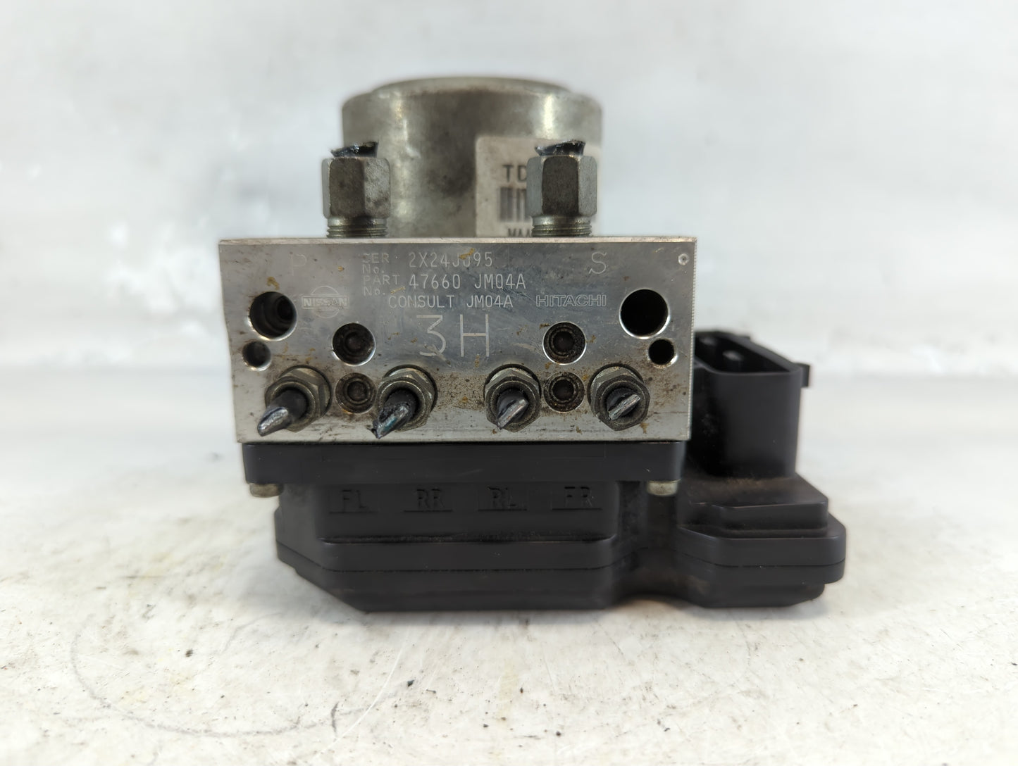 2012-2015 Nissan Rogue ABS Pump Control Module Replacement P/N:47660 JM04A Fits Fits 2012 2013 2014 2015 OEM Used Auto Parts - Oemusedautoparts1.com