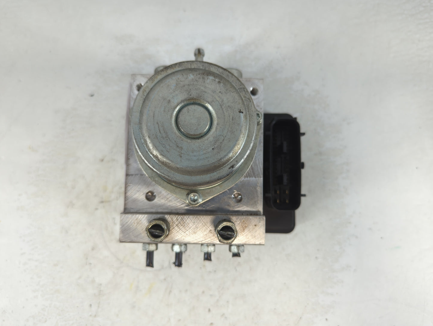 2012-2015 Nissan Rogue ABS Pump Control Module Replacement P/N:47660 JM04A Fits Fits 2012 2013 2014 2015 OEM Used Auto Parts - Oemusedautoparts1.com