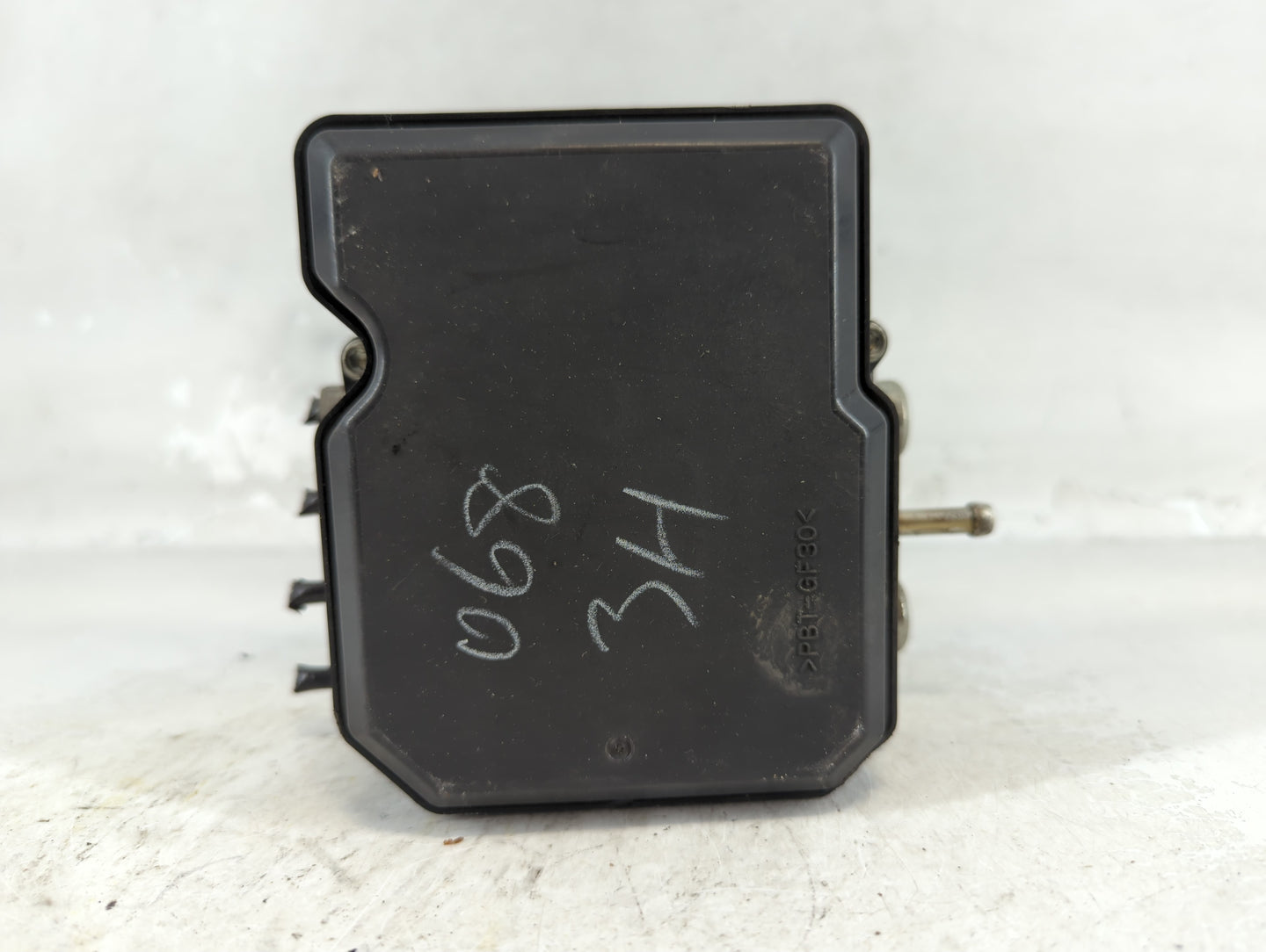 2012-2015 Nissan Rogue ABS Pump Control Module Replacement P/N:47660 JM04A Fits Fits 2012 2013 2014 2015 OEM Used Auto Parts - Oemusedautoparts1.com