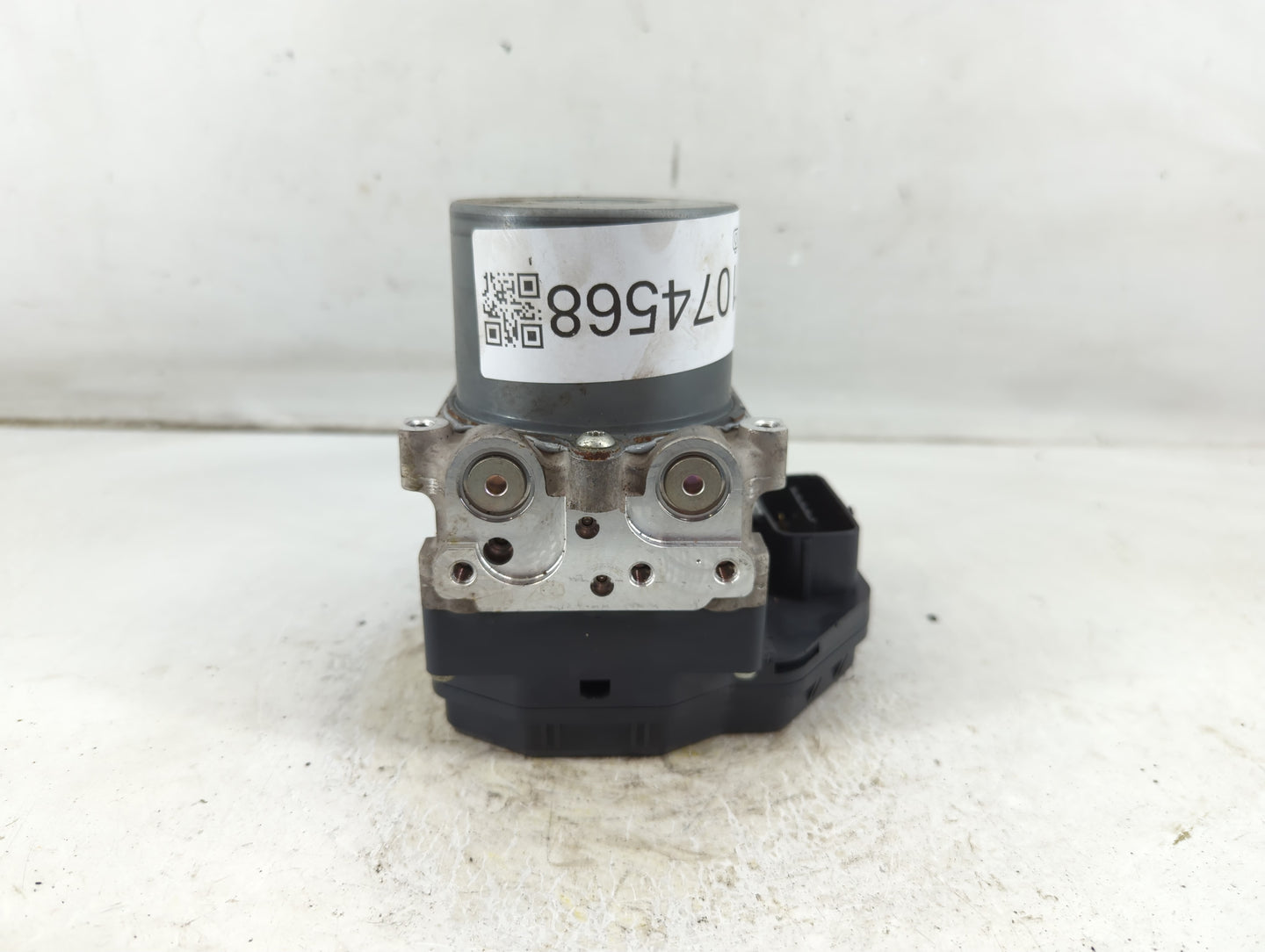 2014-2015 Infiniti Q50 ABS Pump Control Module Replacement P/N:133800-5790 47660 4GB1A Fits Fits 2014 2015 OEM Used Auto Parts - Oemusedautoparts1.com