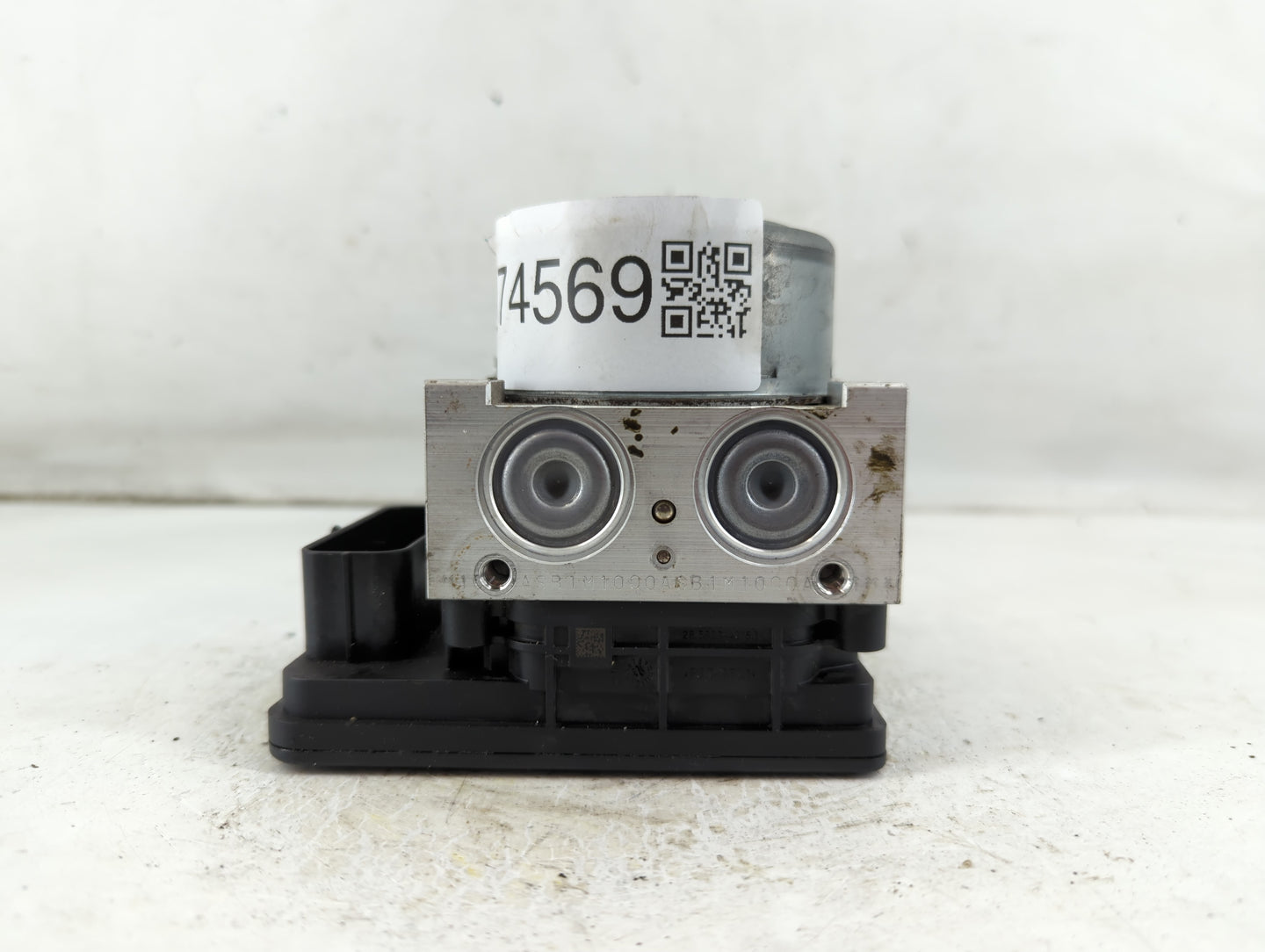 2014-2015 Mazda Cx-5 ABS Pump Control Module Replacement P/N:KJ02 43 7A0 Fits Fits 2014 2015 OEM Used Auto Parts - Oemusedautoparts1.com
