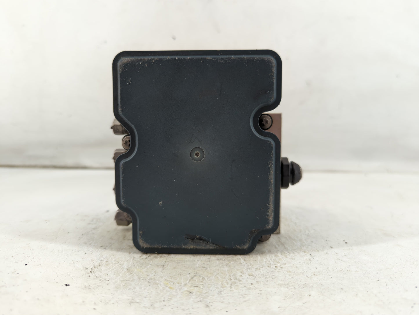 2014 Chrysler Town & Country ABS Pump Control Module Replacement P/N:P68183803AC Fits OEM Used Auto Parts - Oemusedautoparts1.com