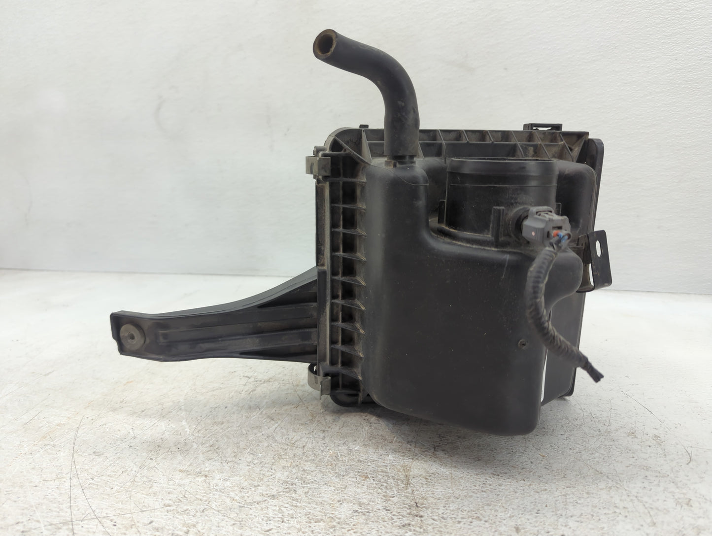 2014-2019 Dodge Journey Air Cleaner Intake-duct Hose Tube - Oemusedautoparts1.com