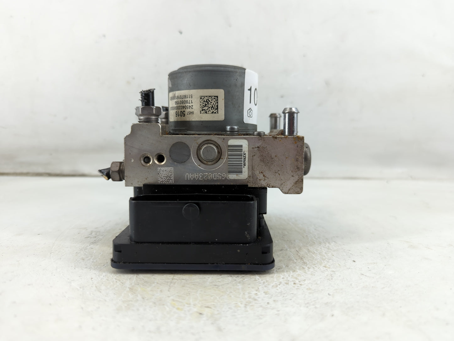 2018-2021 Chevrolet Express 2500 ABS Pump Control Module Replacement P/N:84575020 Fits Fits 2018 2019 2020 2021 OEM Used Auto Parts