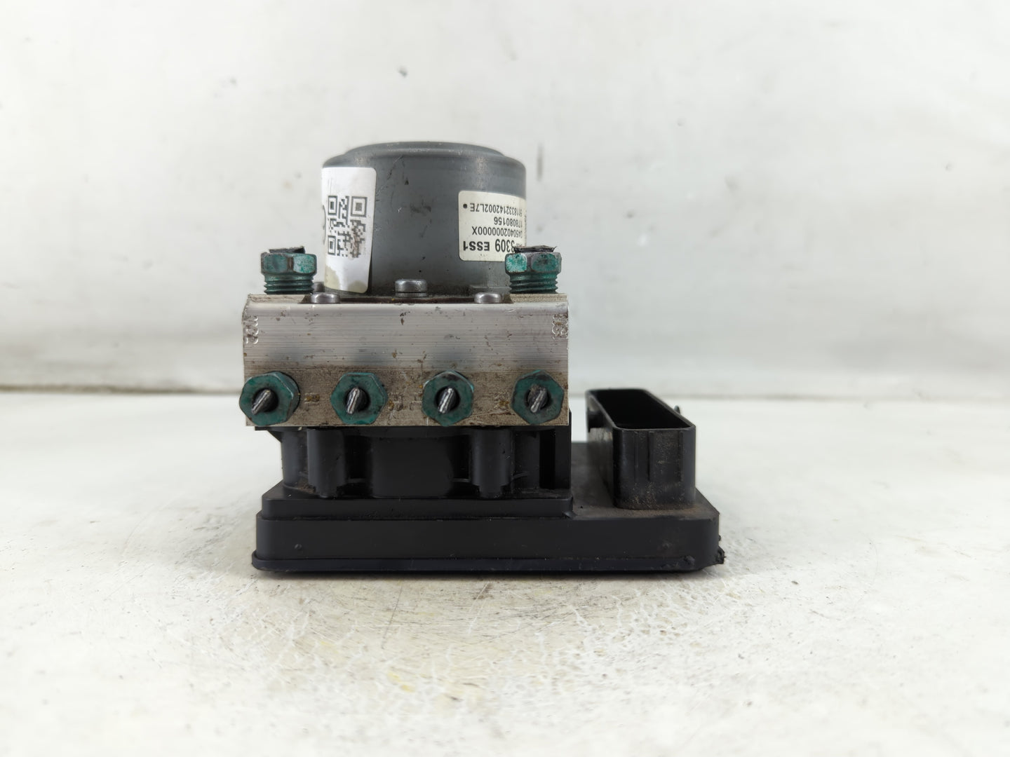 2019-2022 Chevrolet Traverse ABS Pump Control Module Replacement P/N:84503309 84503300 Fits Fits 2019 2020 2021 2022 OEM Used Auto Parts - Oemusedautoparts1.com